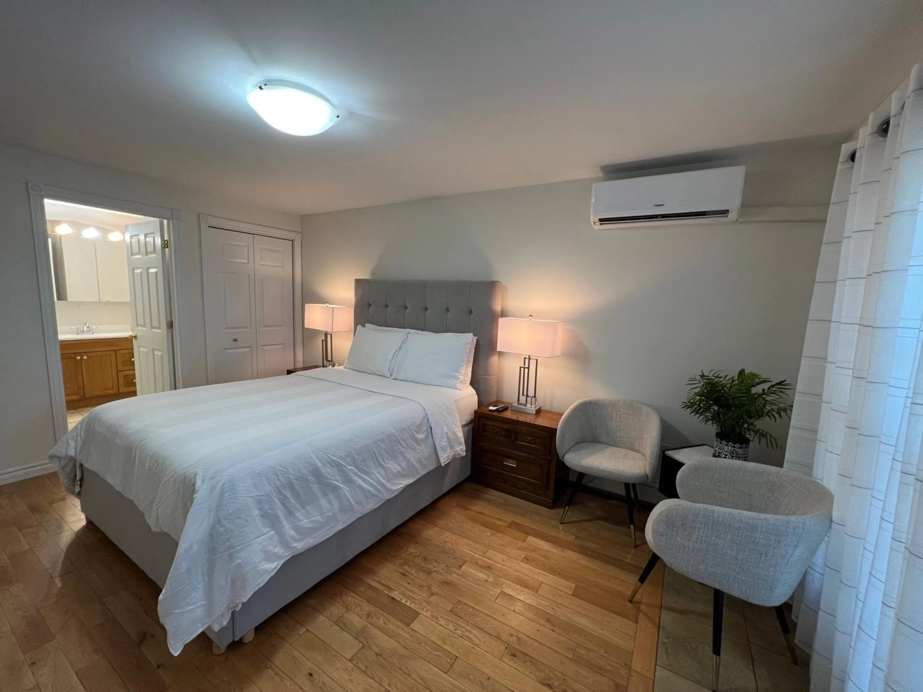 Lee's Ocean Peek B & B