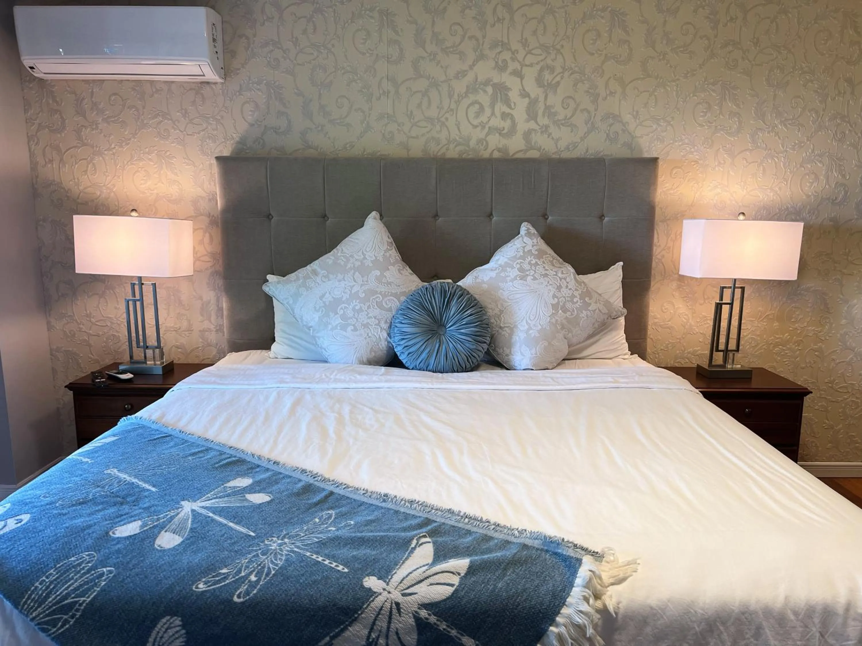 Lee's Ocean Peek B & B