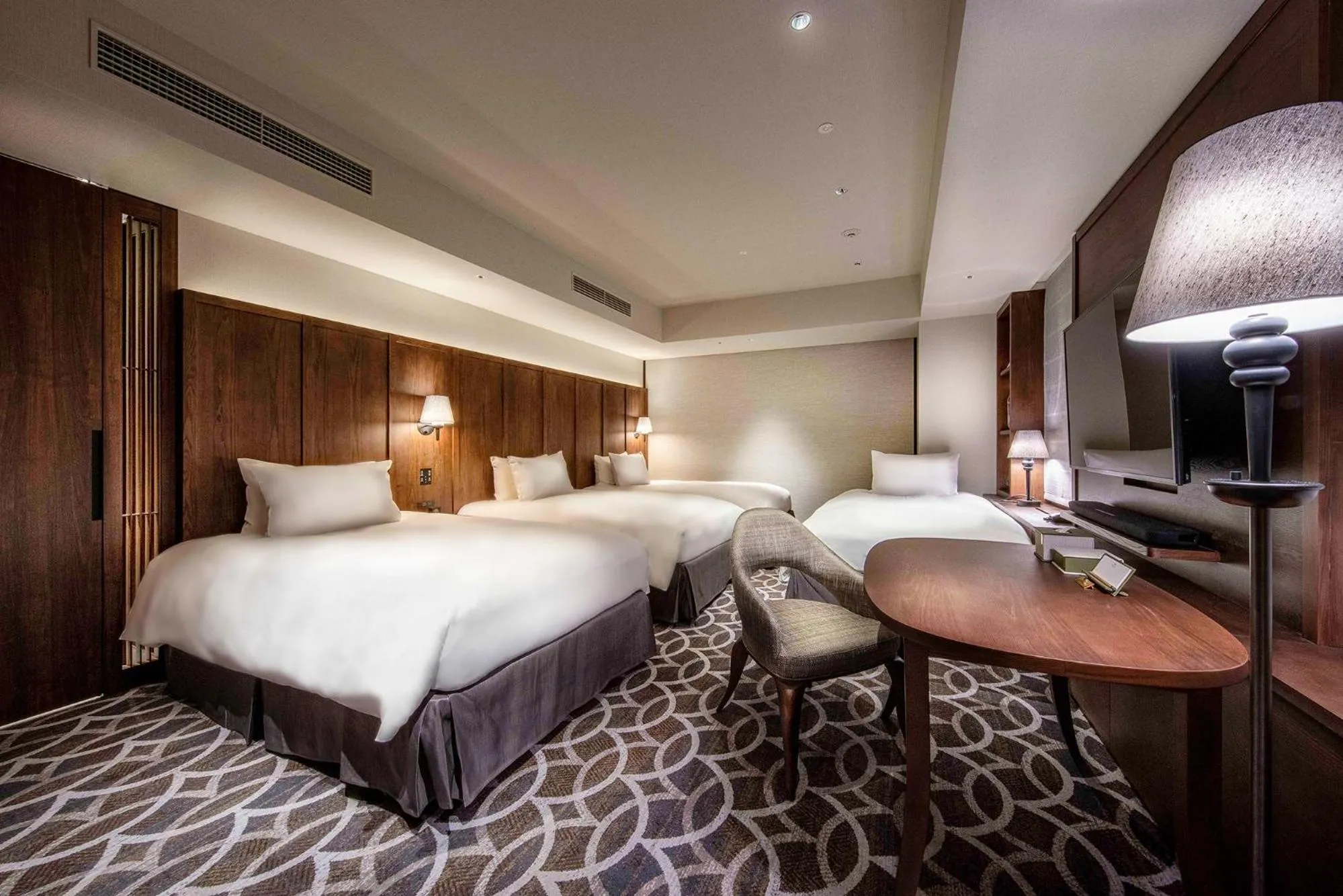 Bed in Hotel GrandBach Tokyo Ginza