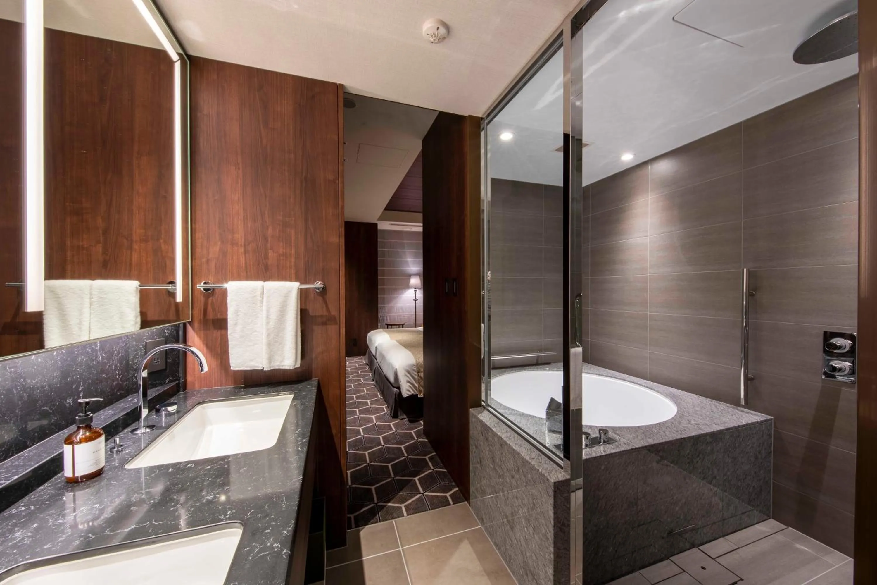 Bathroom, Bed in Hotel GrandBach Tokyo Ginza