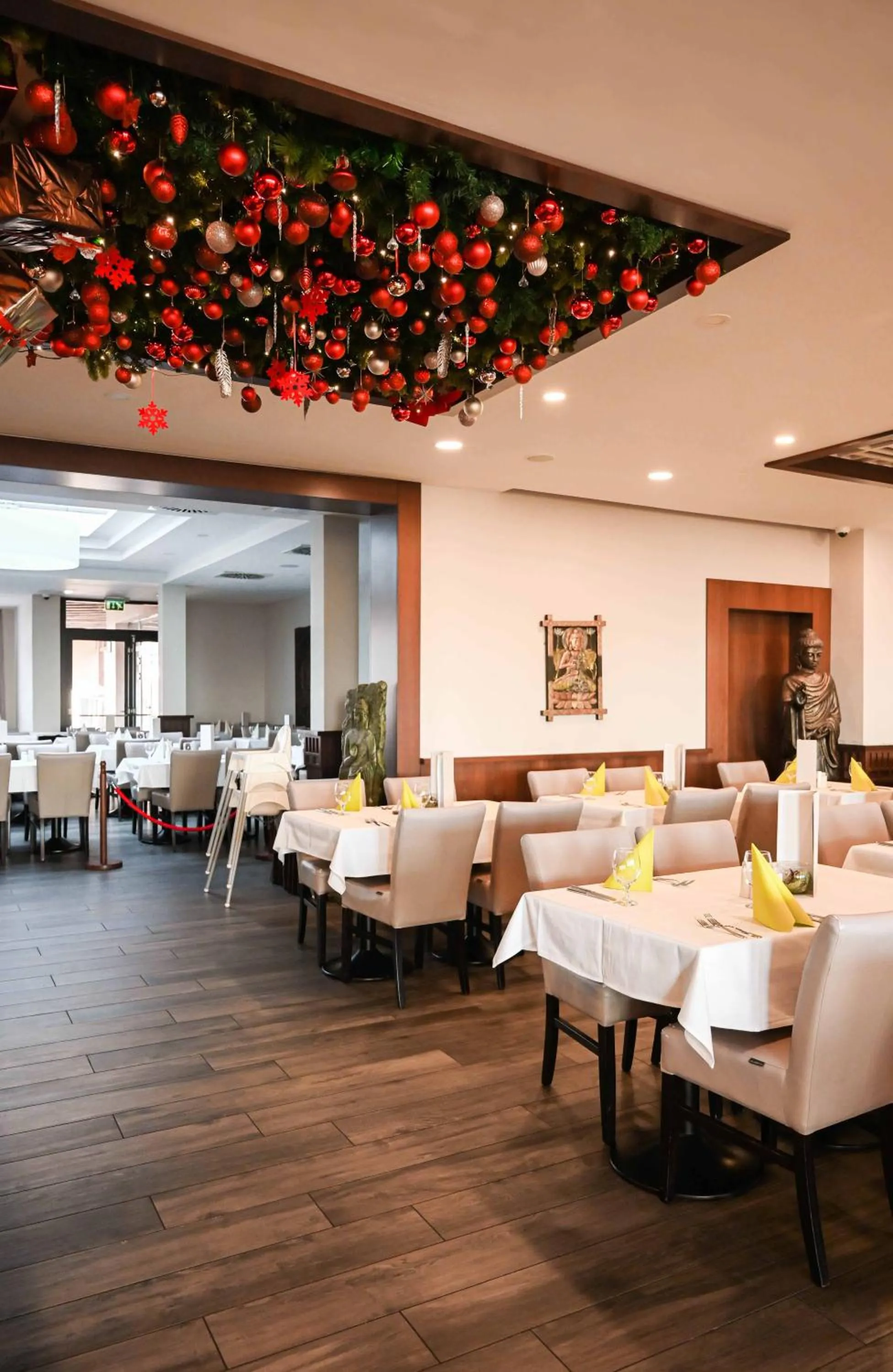 Restaurant/places to eat in Caramell Premium Resort