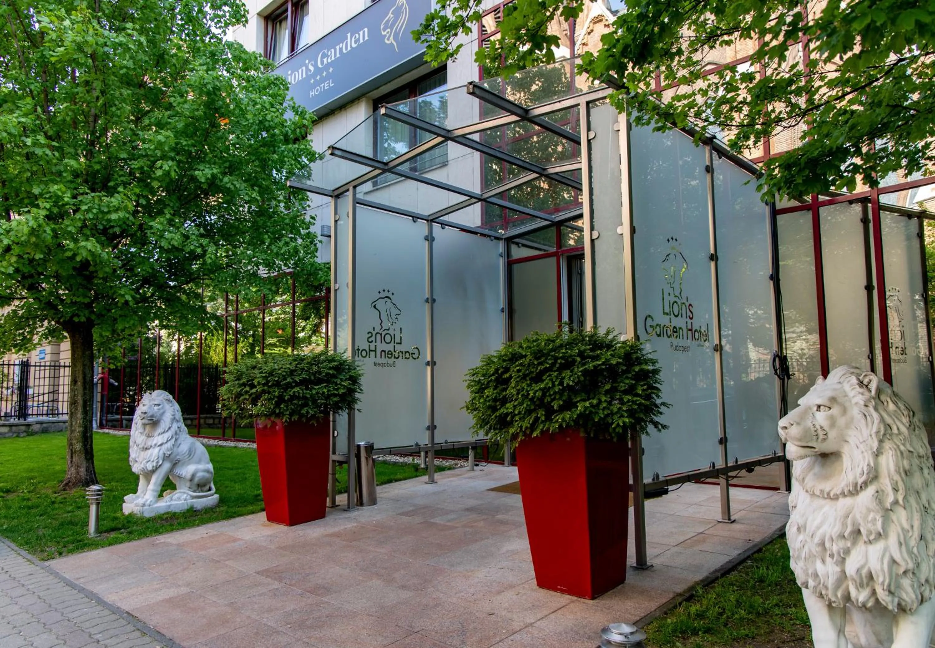 Property building in Lion's Garden Hotel