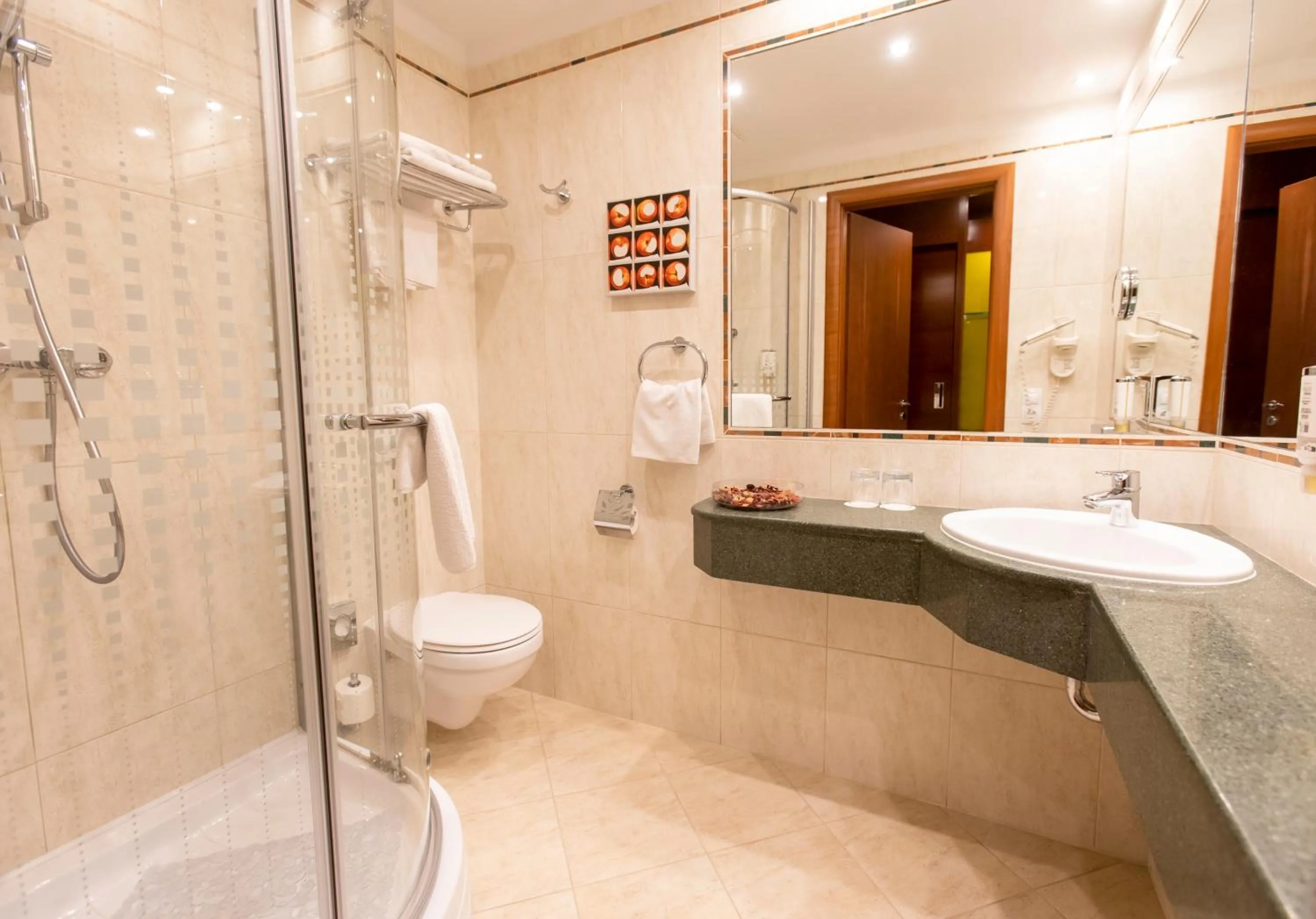 Bathroom in Lion's Garden Hotel