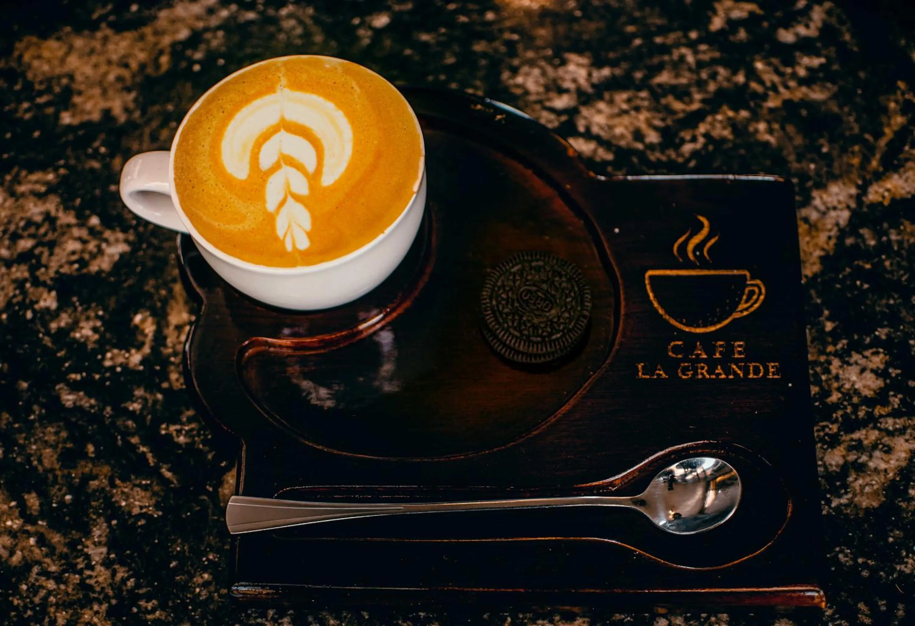 Restaurant/places to eat in La Grande Hotel