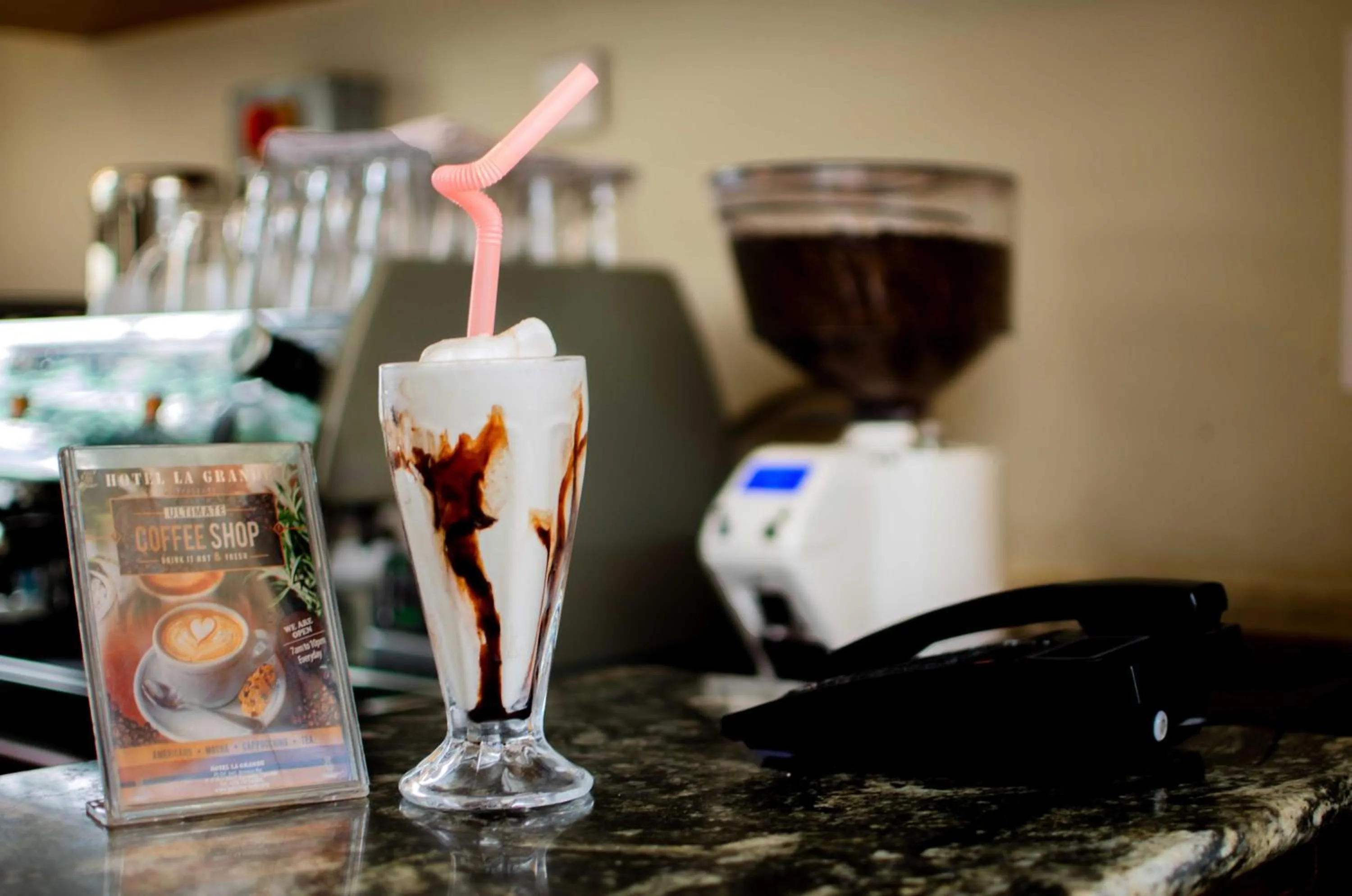 Food and drinks in La Grande Hotel