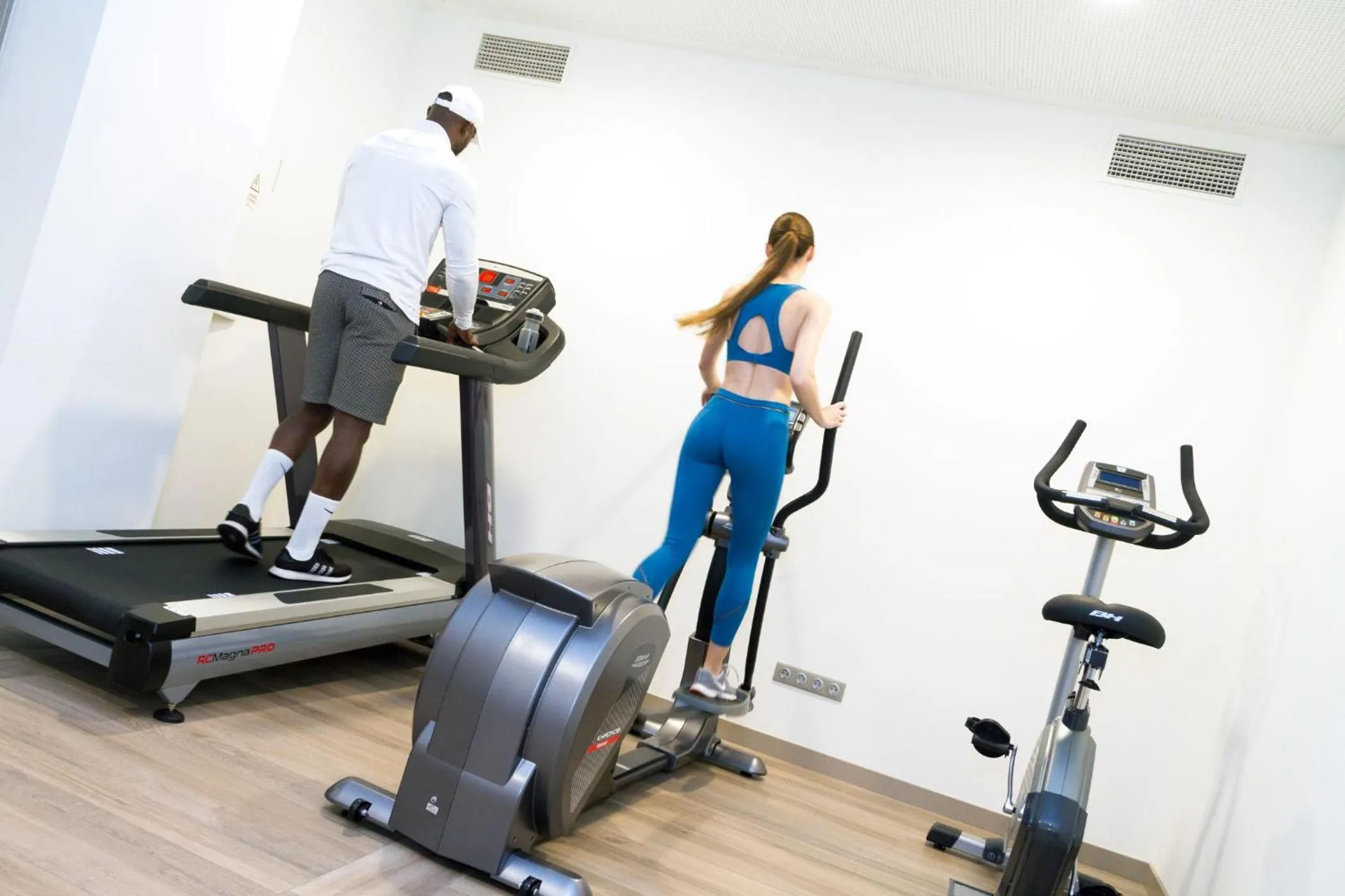 Fitness centre/facilities in Oca Oriental Porto Hotel