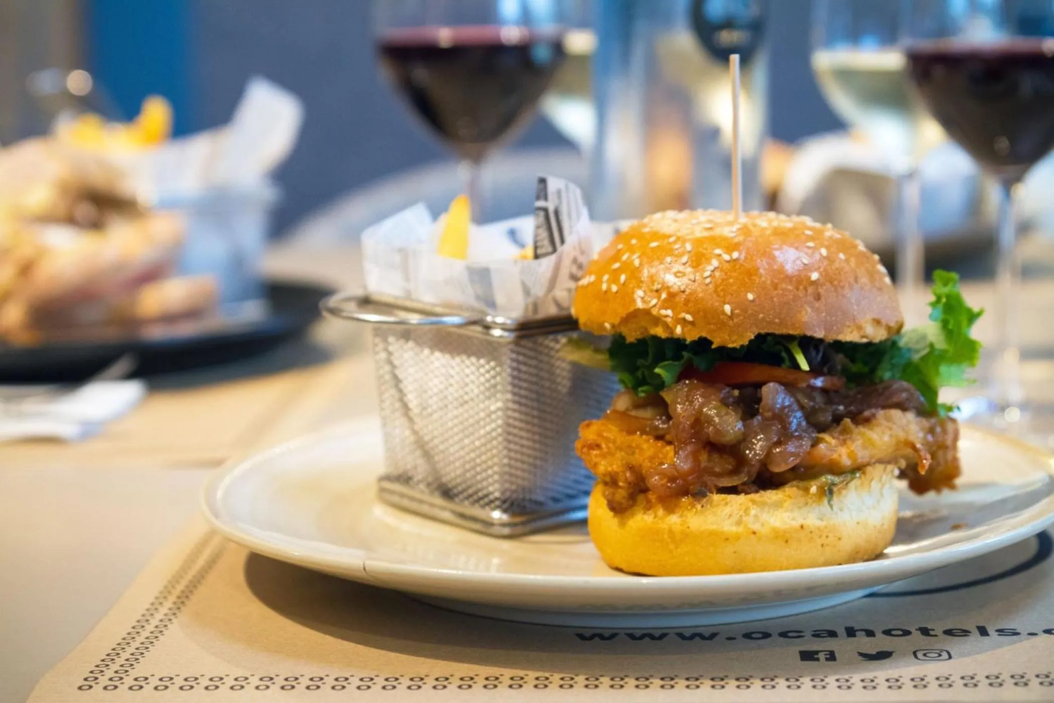 Food and drinks in Oca Oriental Porto Hotel