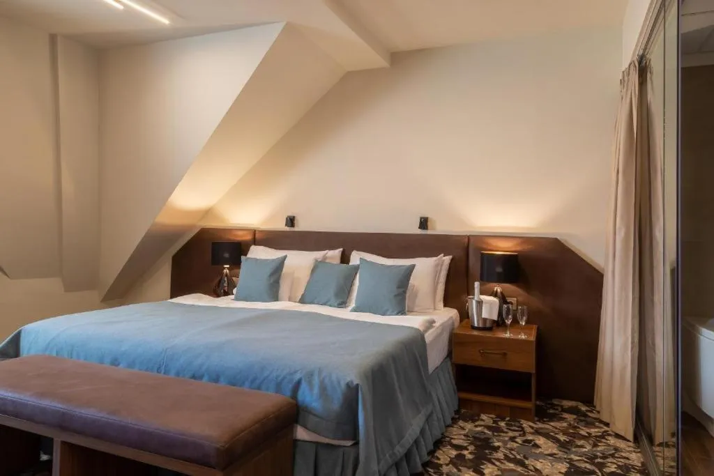 Bedroom, Bed in Erzsébet Királyné Szálloda