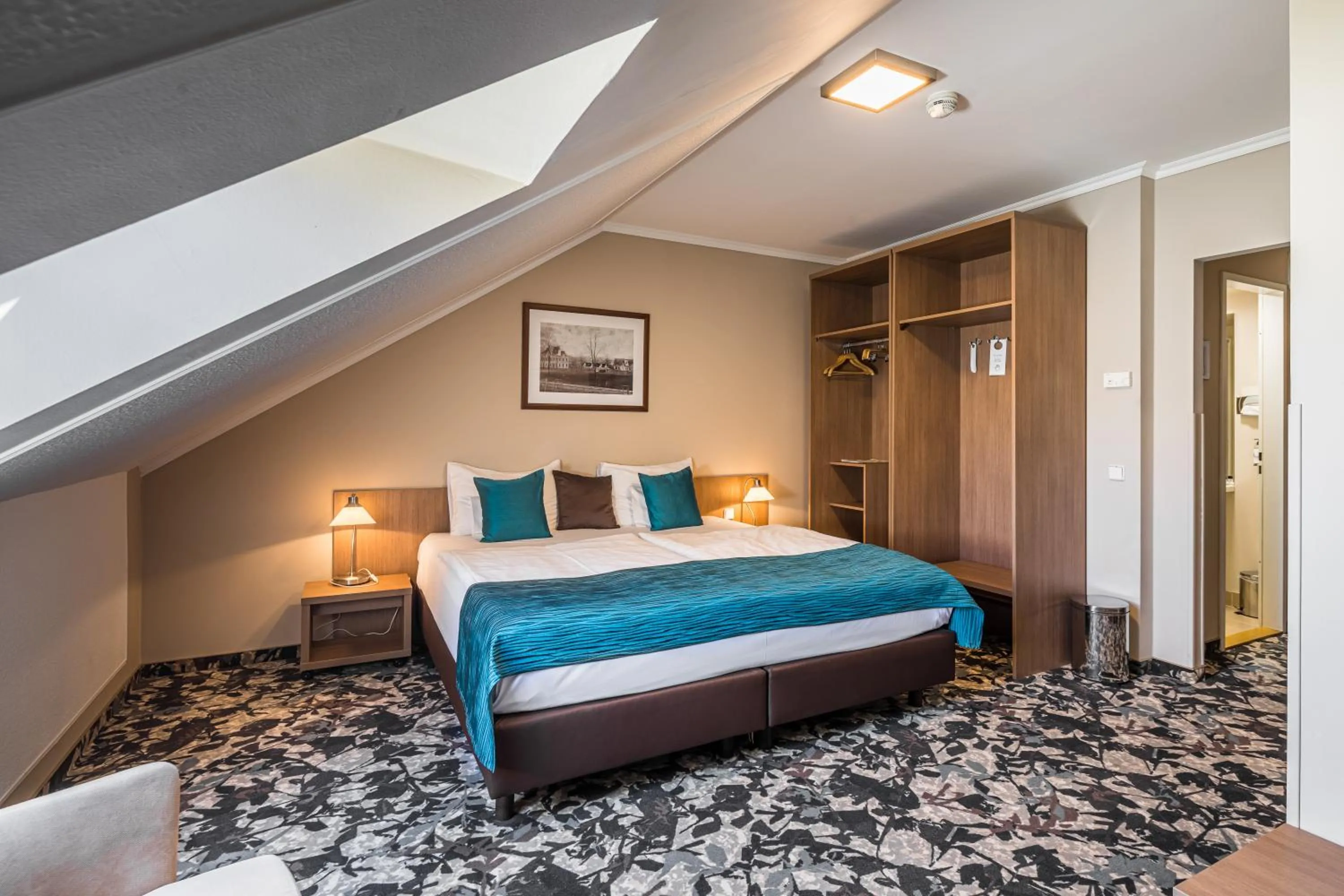 Photo of the whole room, Bed in Erzsébet Királyné Szálloda