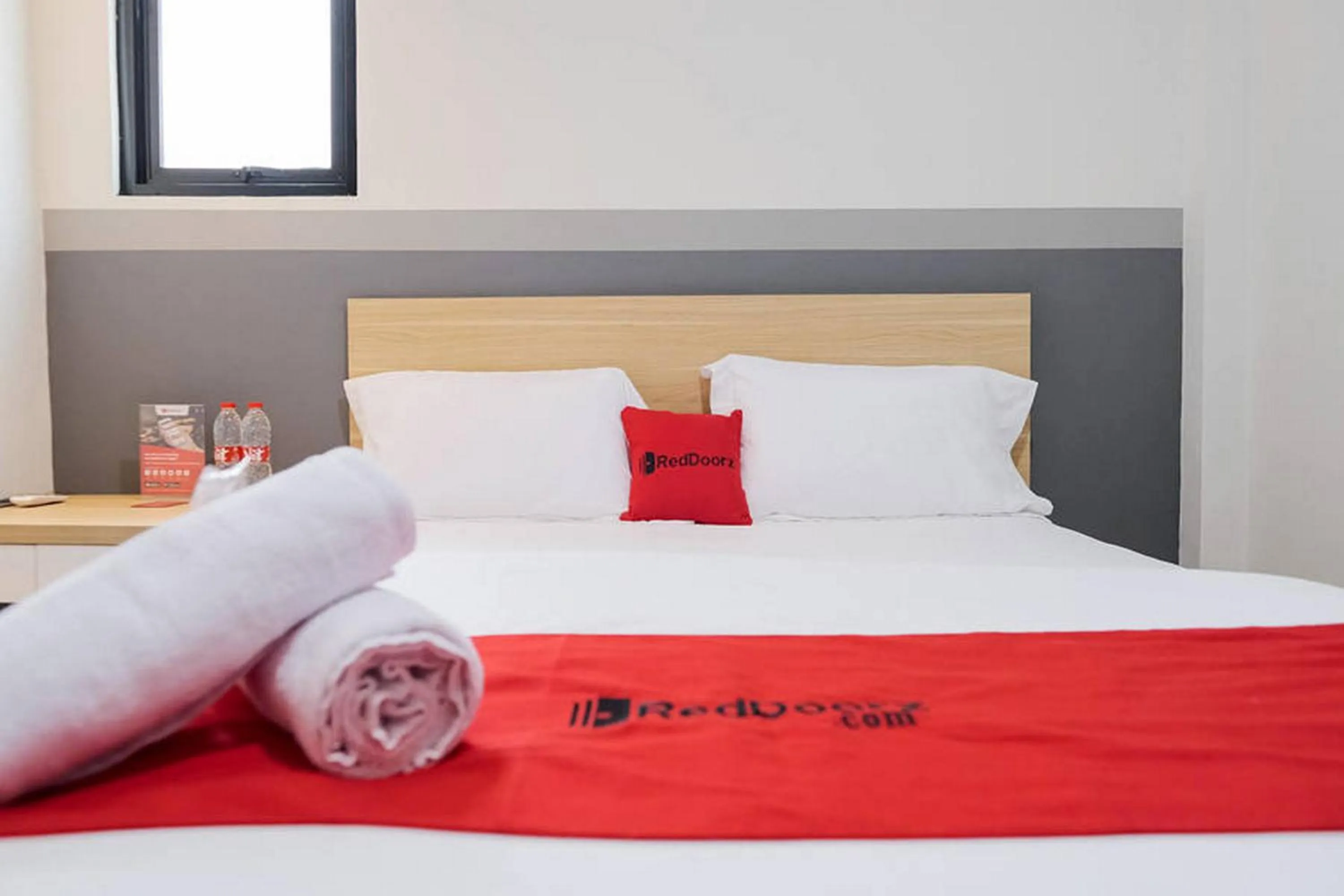 Bed in RedDoorz Plus near Taman Anggrek Mall