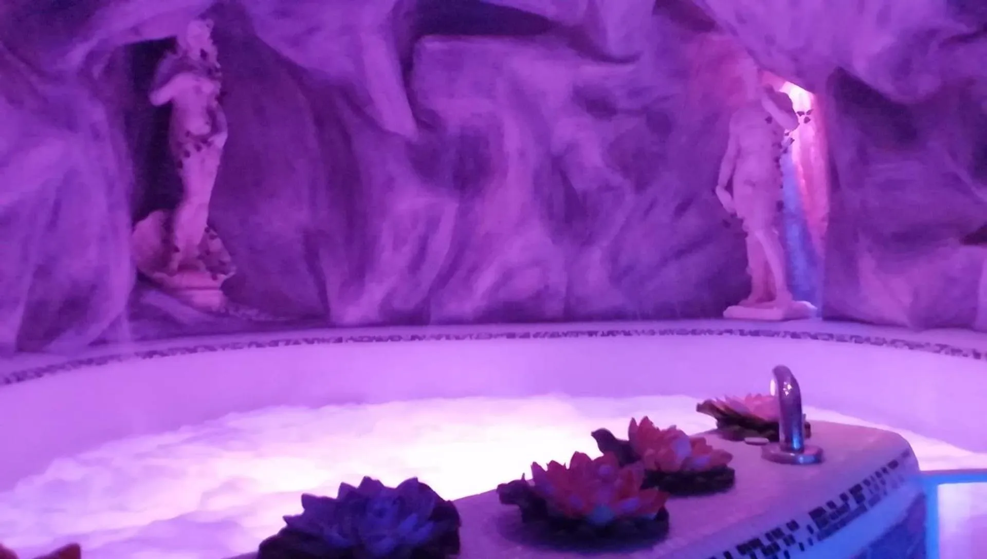 Spa and wellness centre/facilities in B&B Dalì