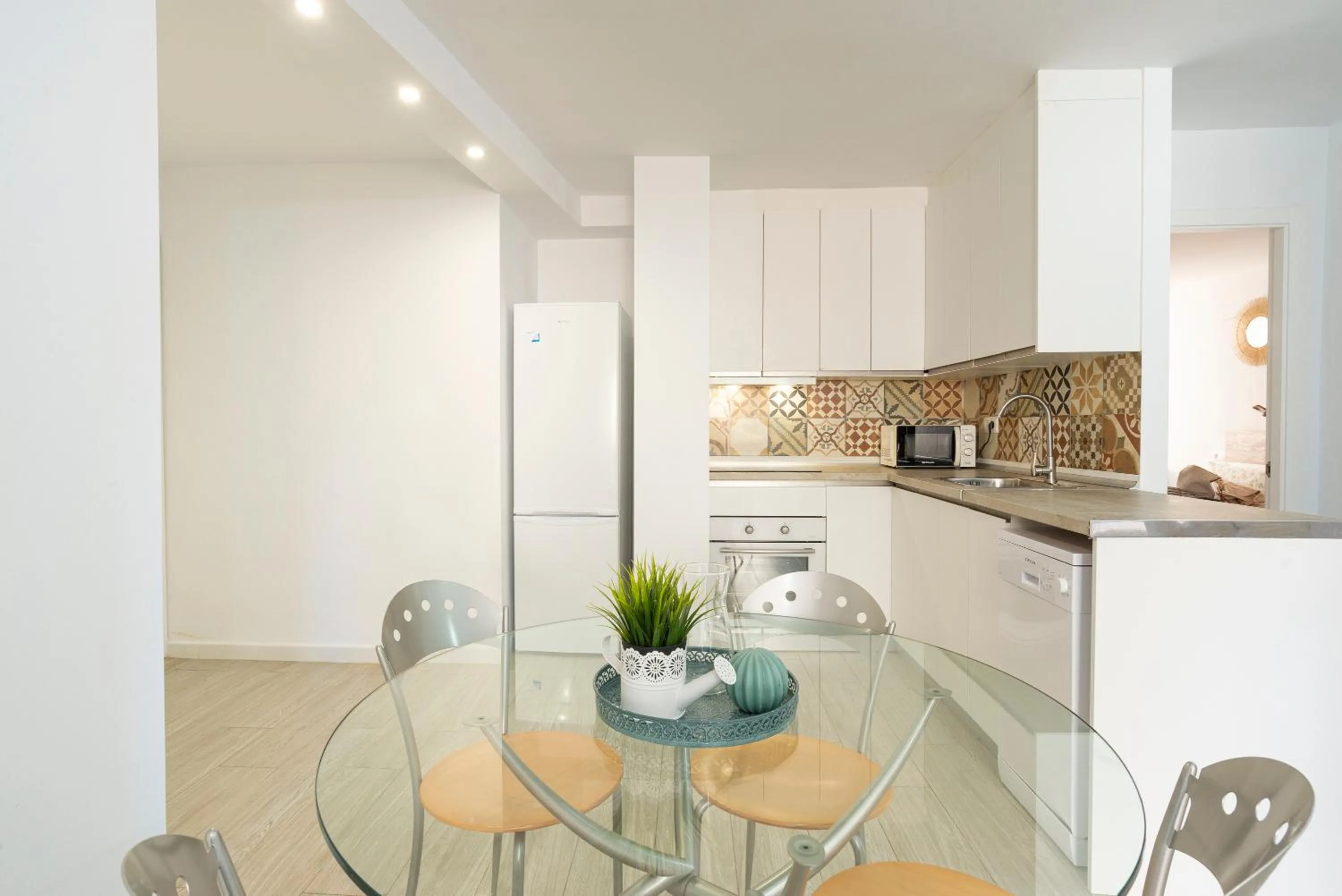 Coloma & Palo Beach by ELE Apartments