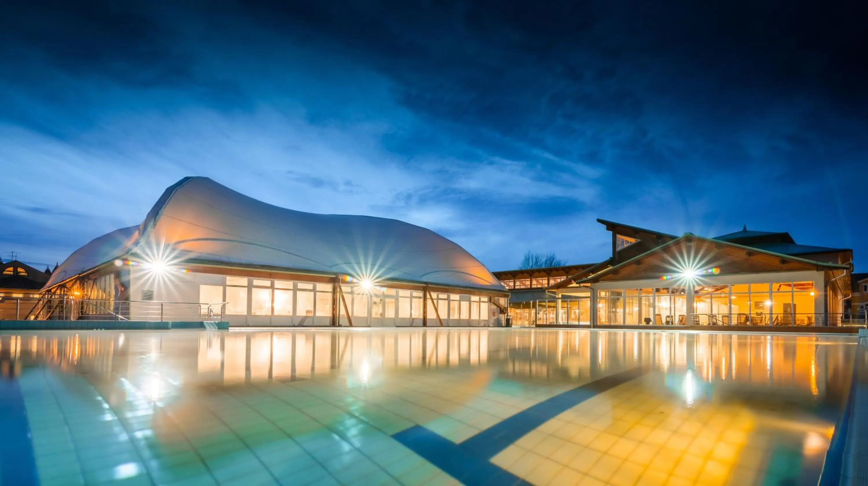 Pool view in Aqua Hotel Termál