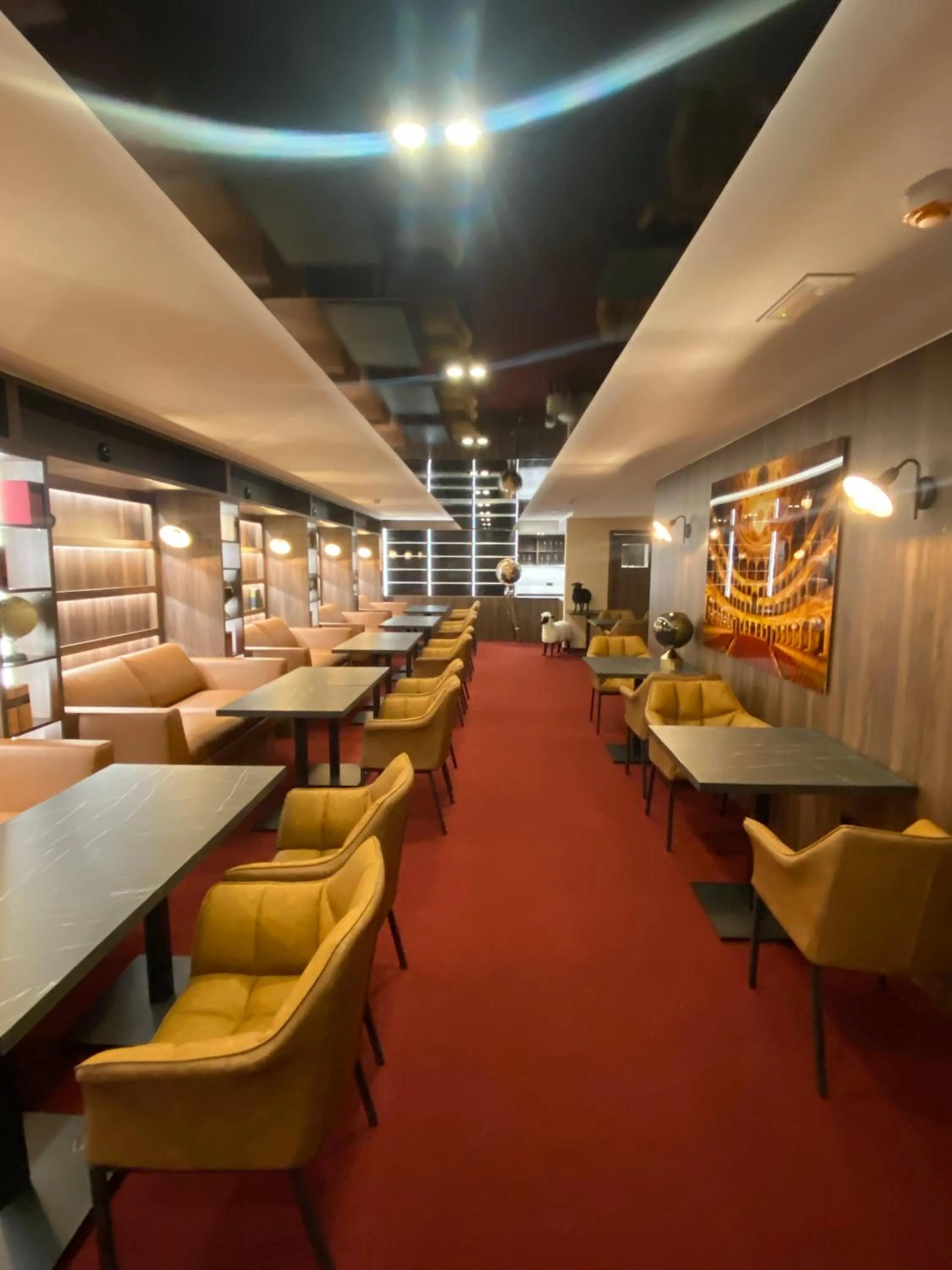 Restaurant/places to eat in Aqua Hotel Termál