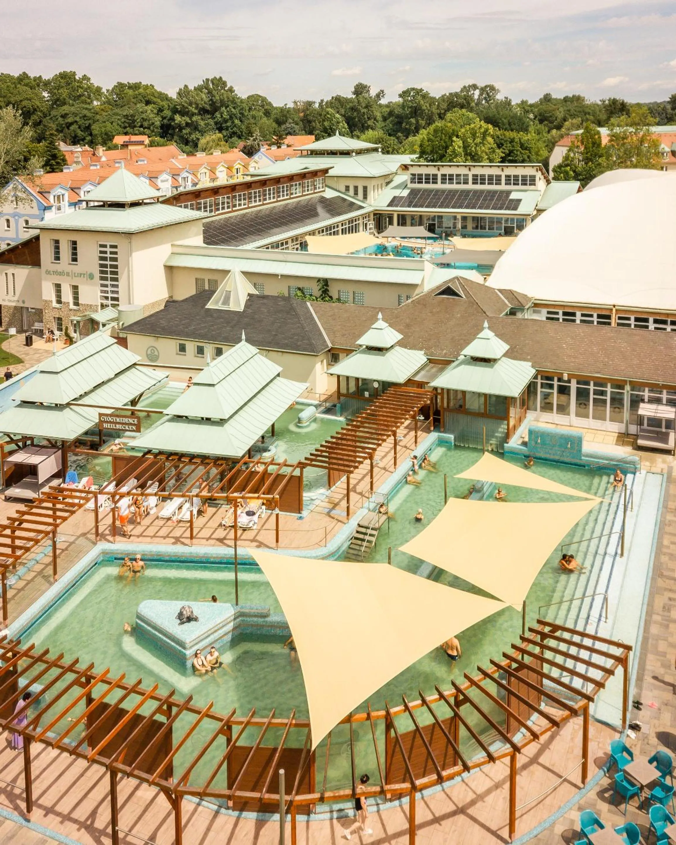 Swimming pool in Aqua Hotel Termál