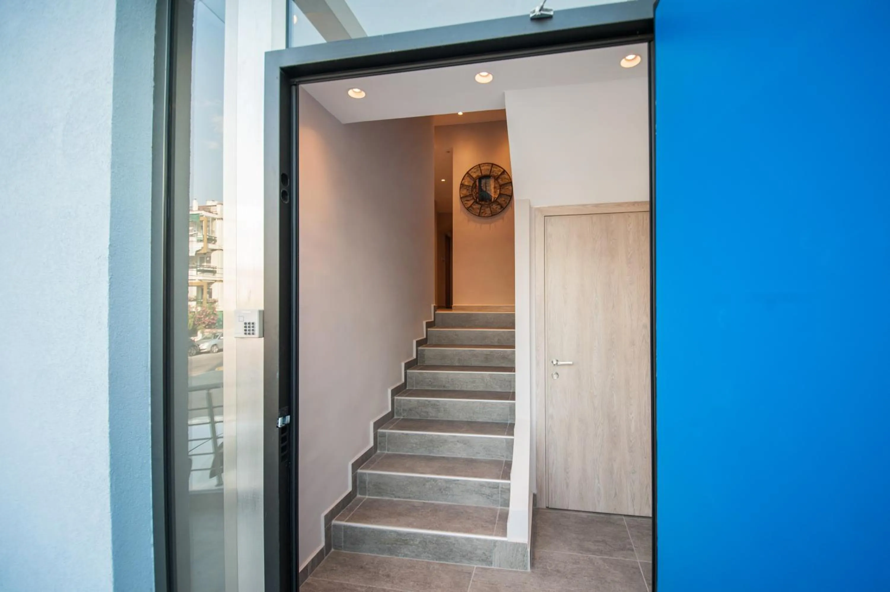 Facade/entrance in NIKI'S apartments