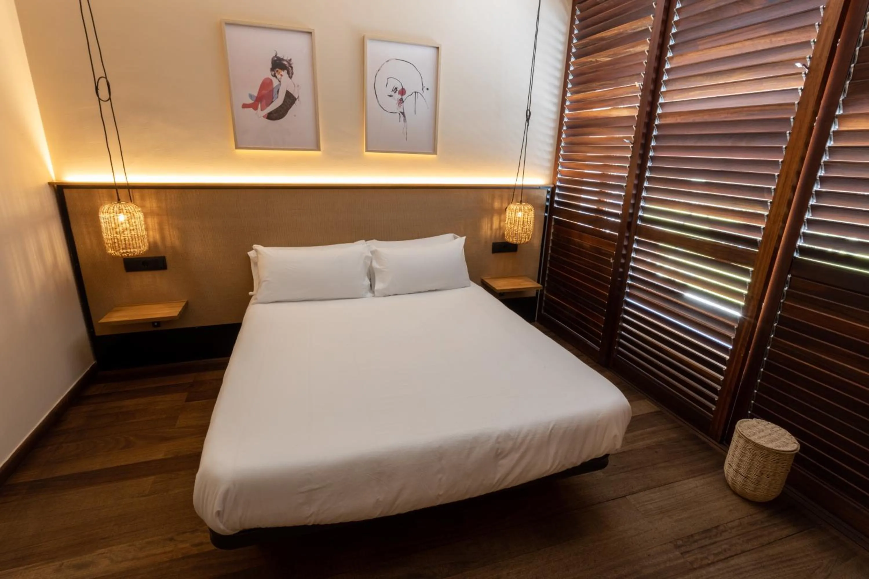 Bed in No-Mad Green Hotel