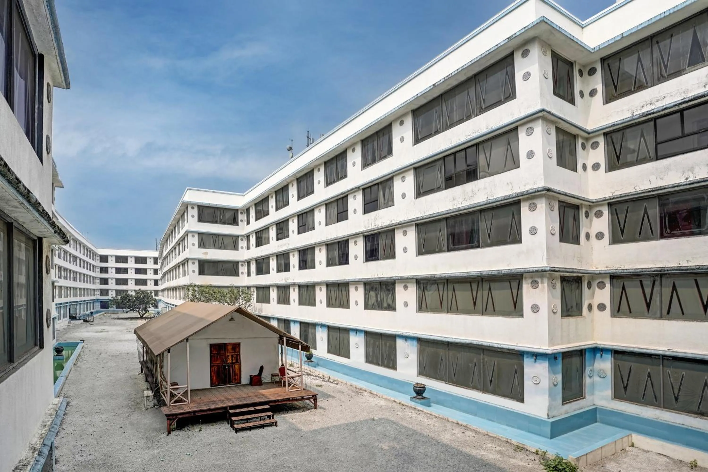 Townhouse Royal Palms Hotel - Rose Collection