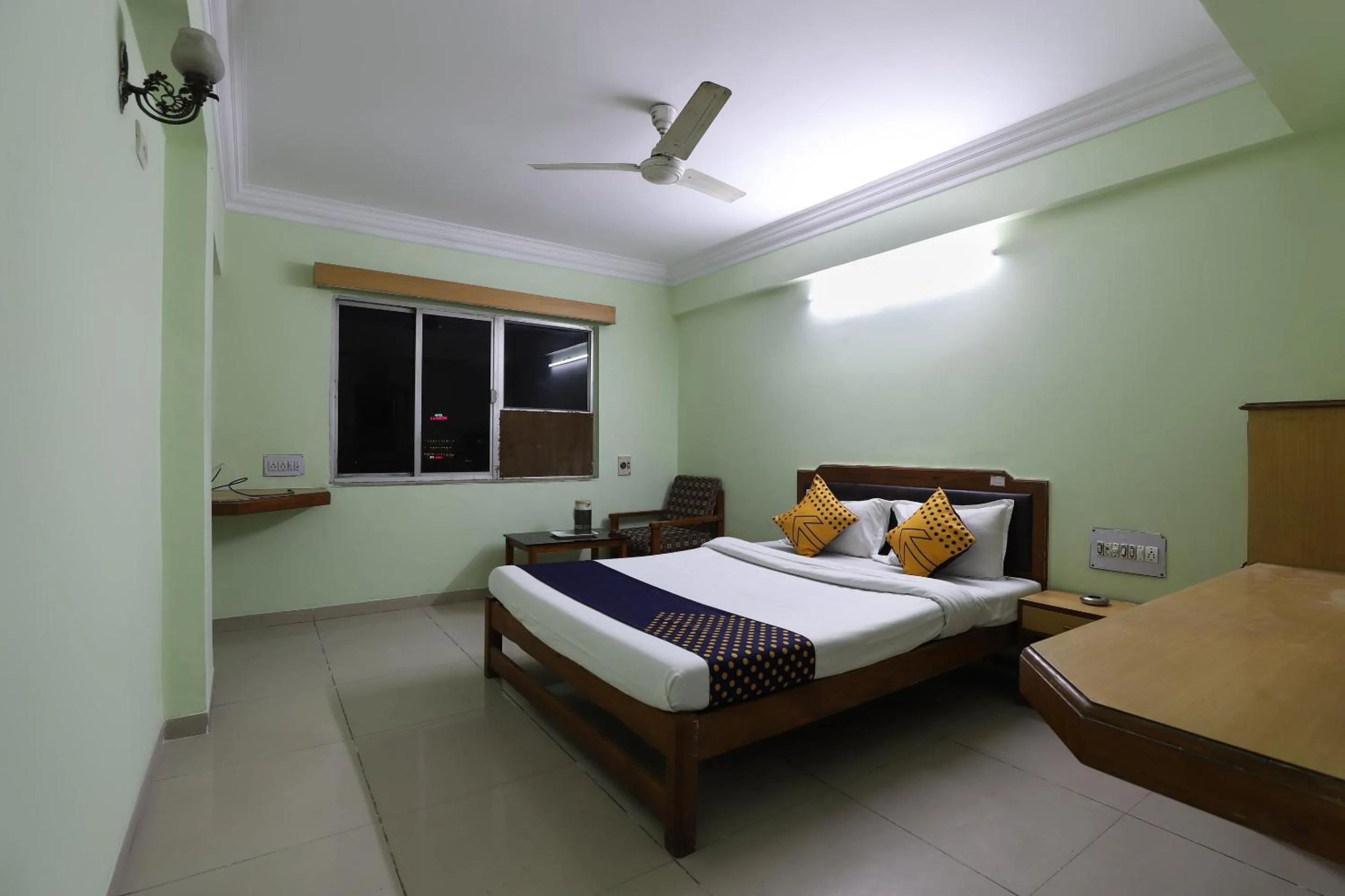 Bedroom, Bed in SPOT ON Hotel Hilltop