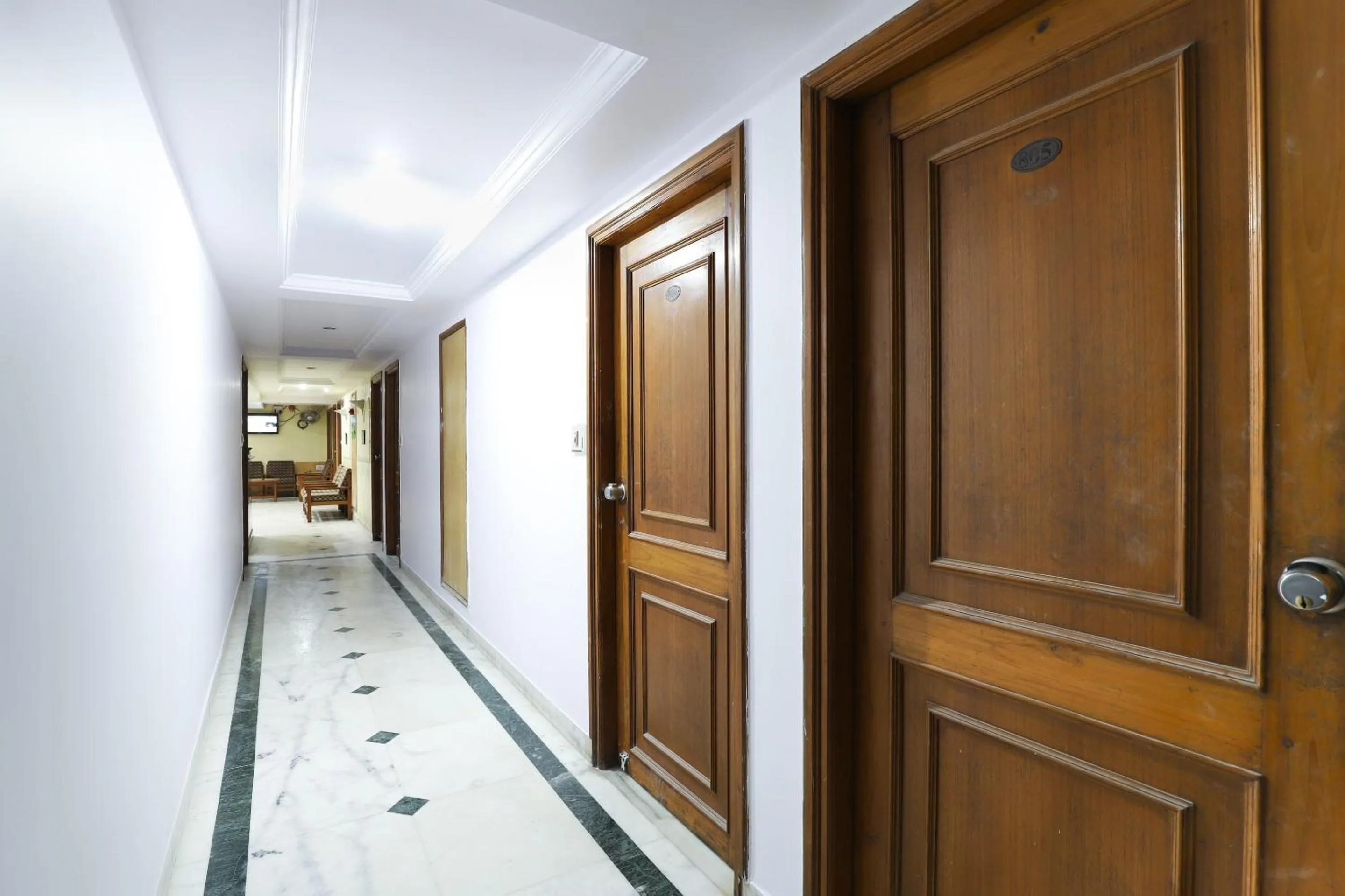 Lobby or reception in SPOT ON Hotel Hilltop