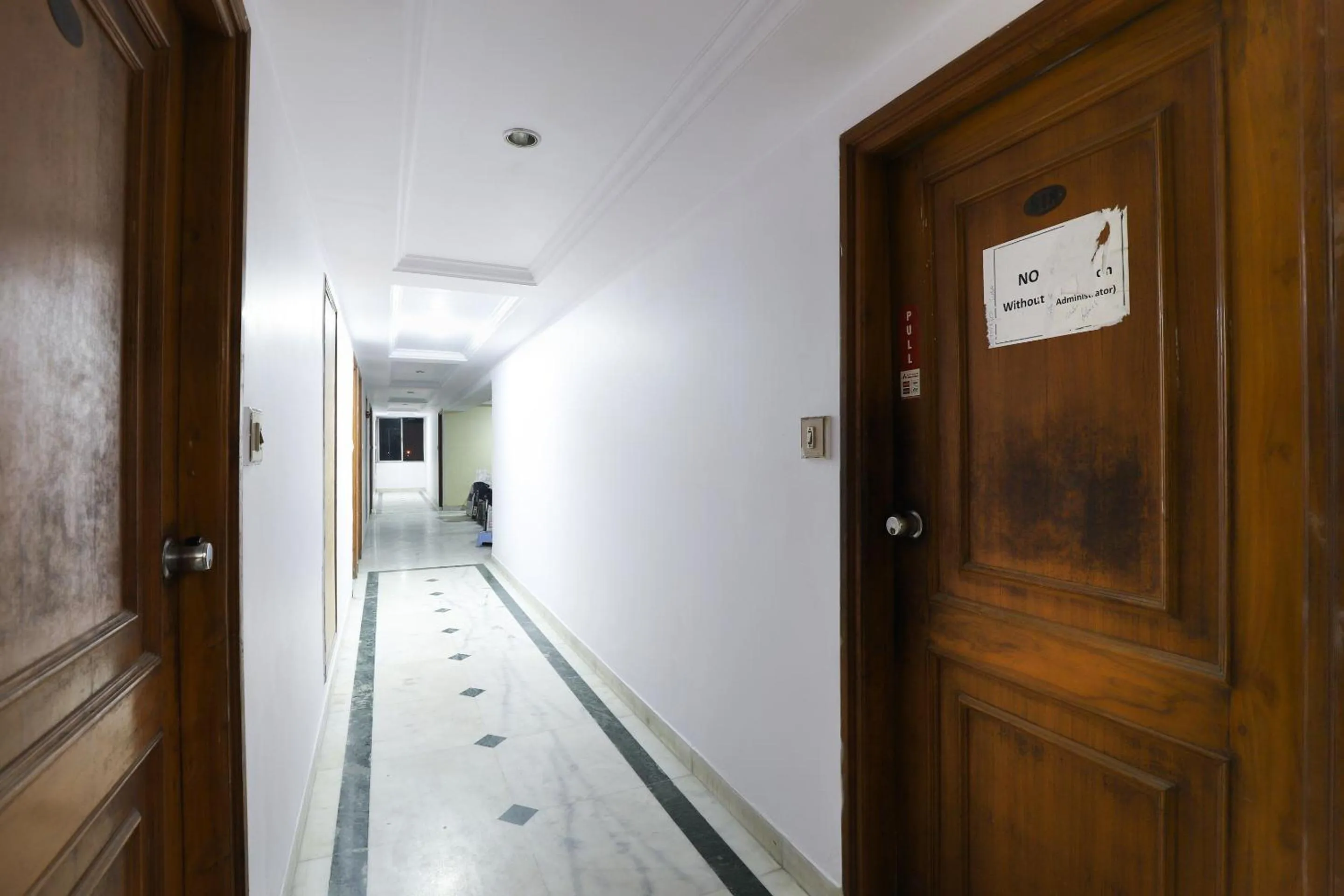 Lobby or reception in SPOT ON Hotel Hilltop