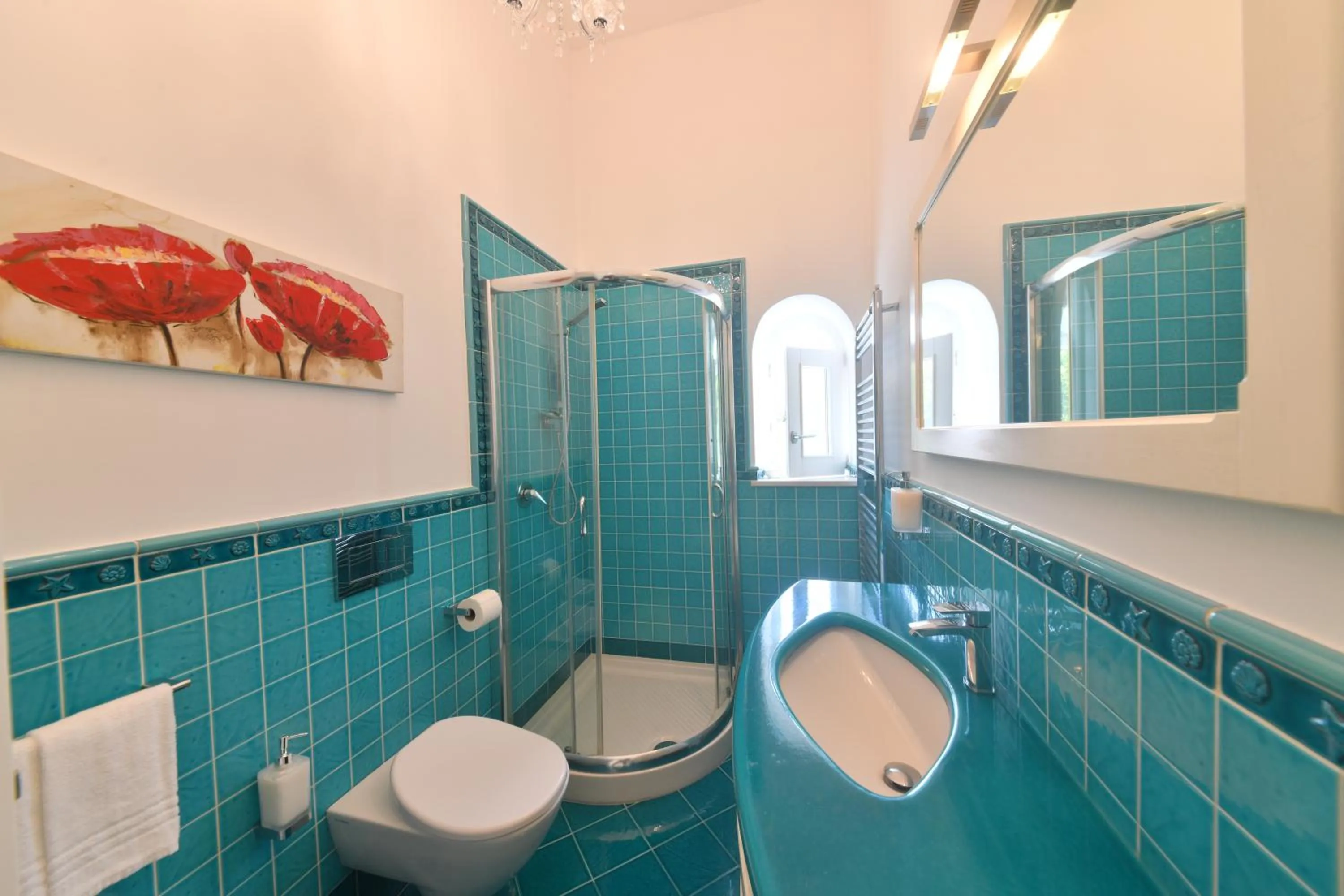 Bathroom in Queen Suite - Luxury Rooms