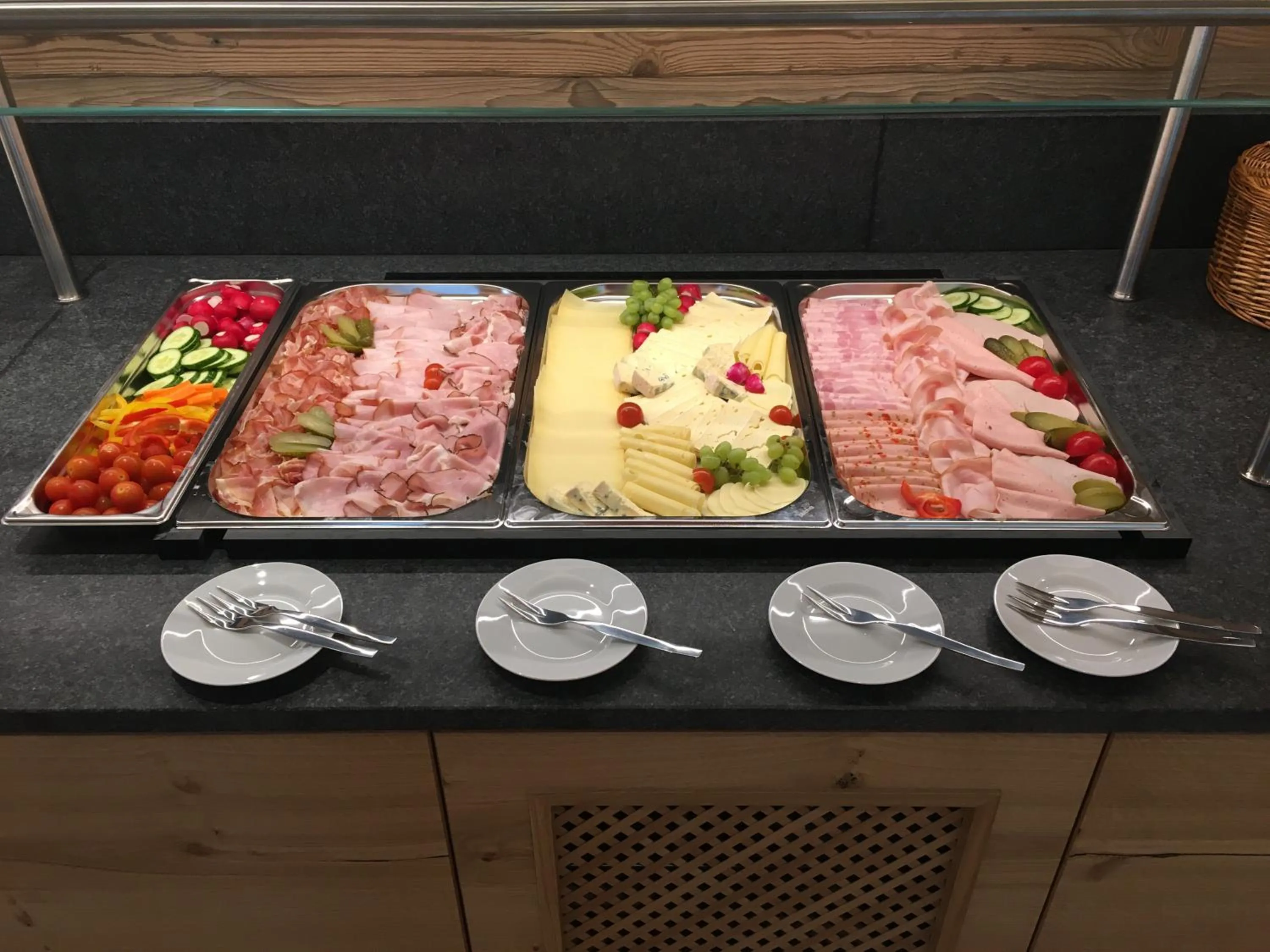 Restaurant/places to eat in Heufelder Hof