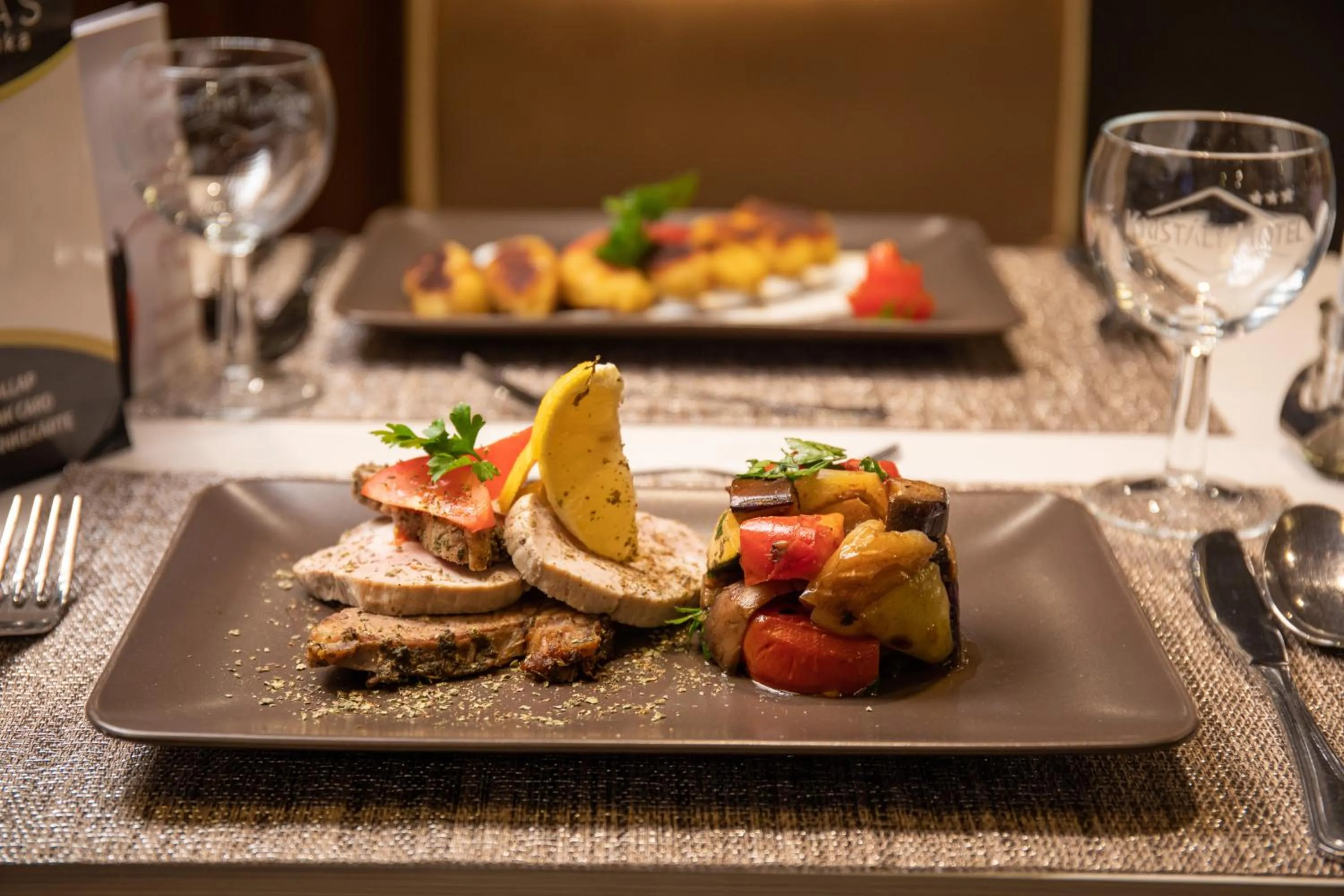 Restaurant/places to eat in Kristály Hotel