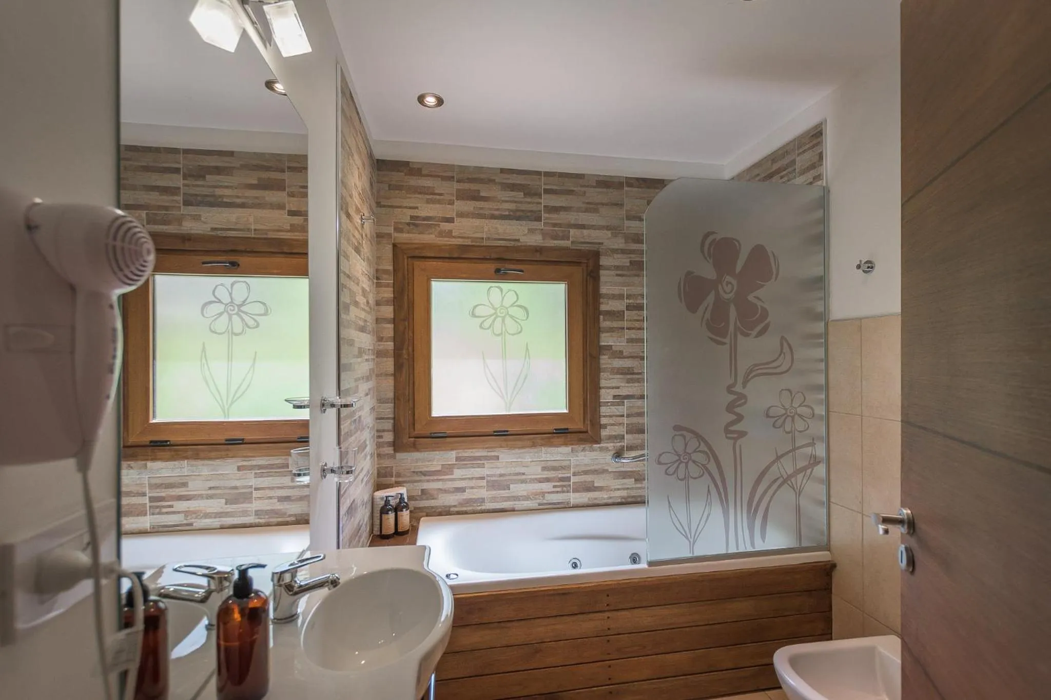 Hot Tub in Solar Selvana - Casas de montaña