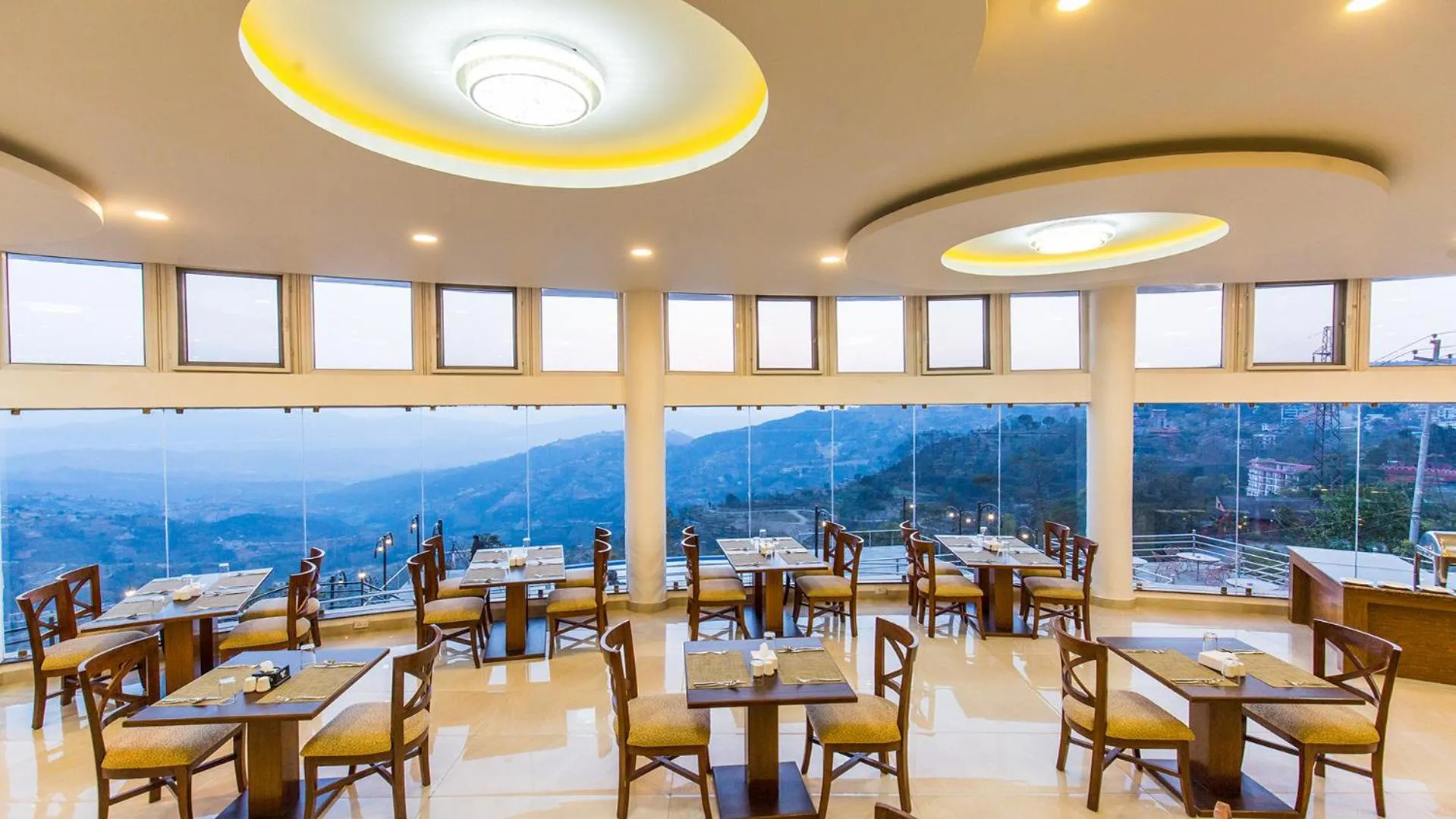 Restaurant/places to eat in Himalaya Drishya Resort