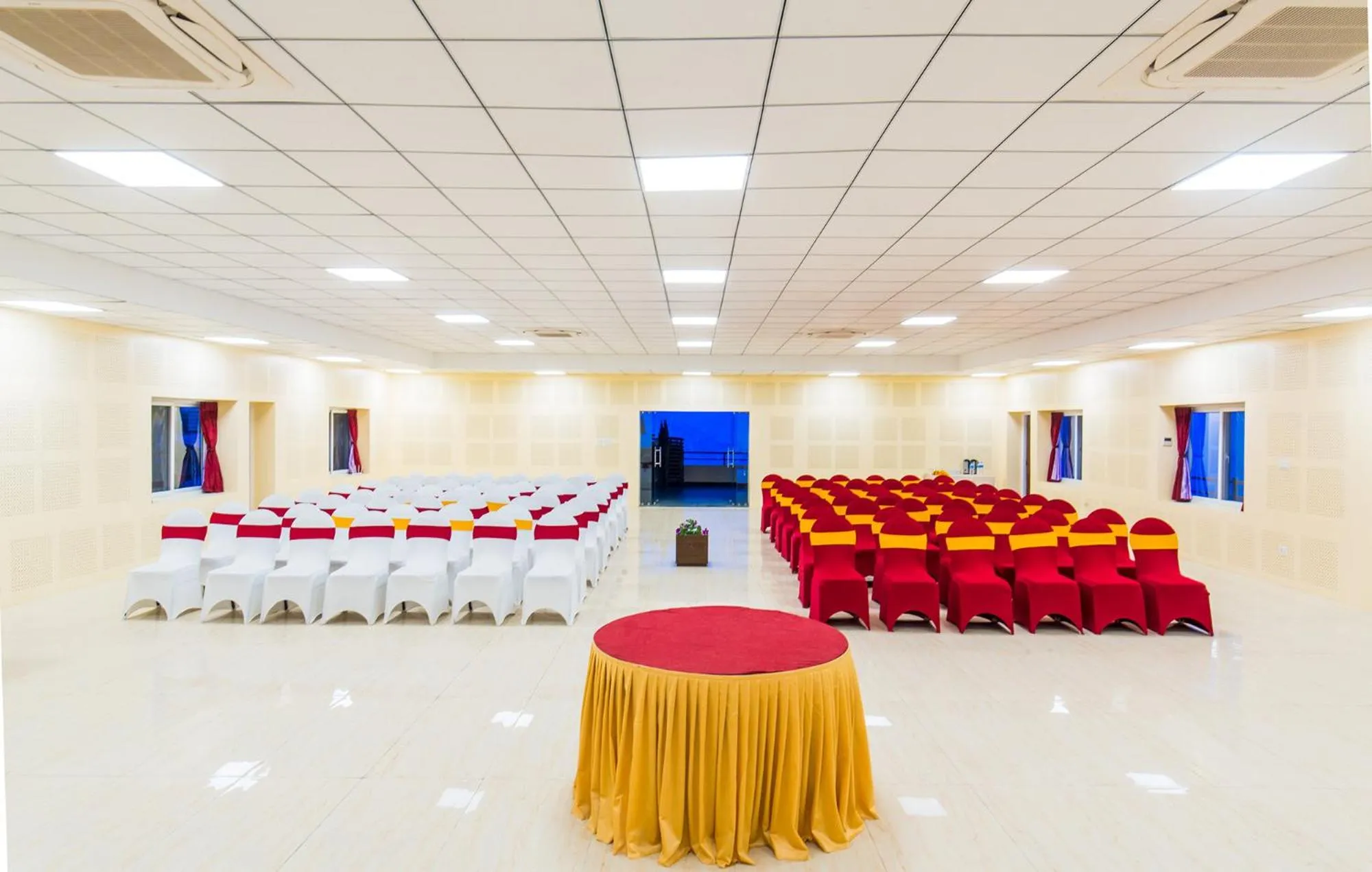 Banquet/Function facilities in Himalaya Drishya Resort