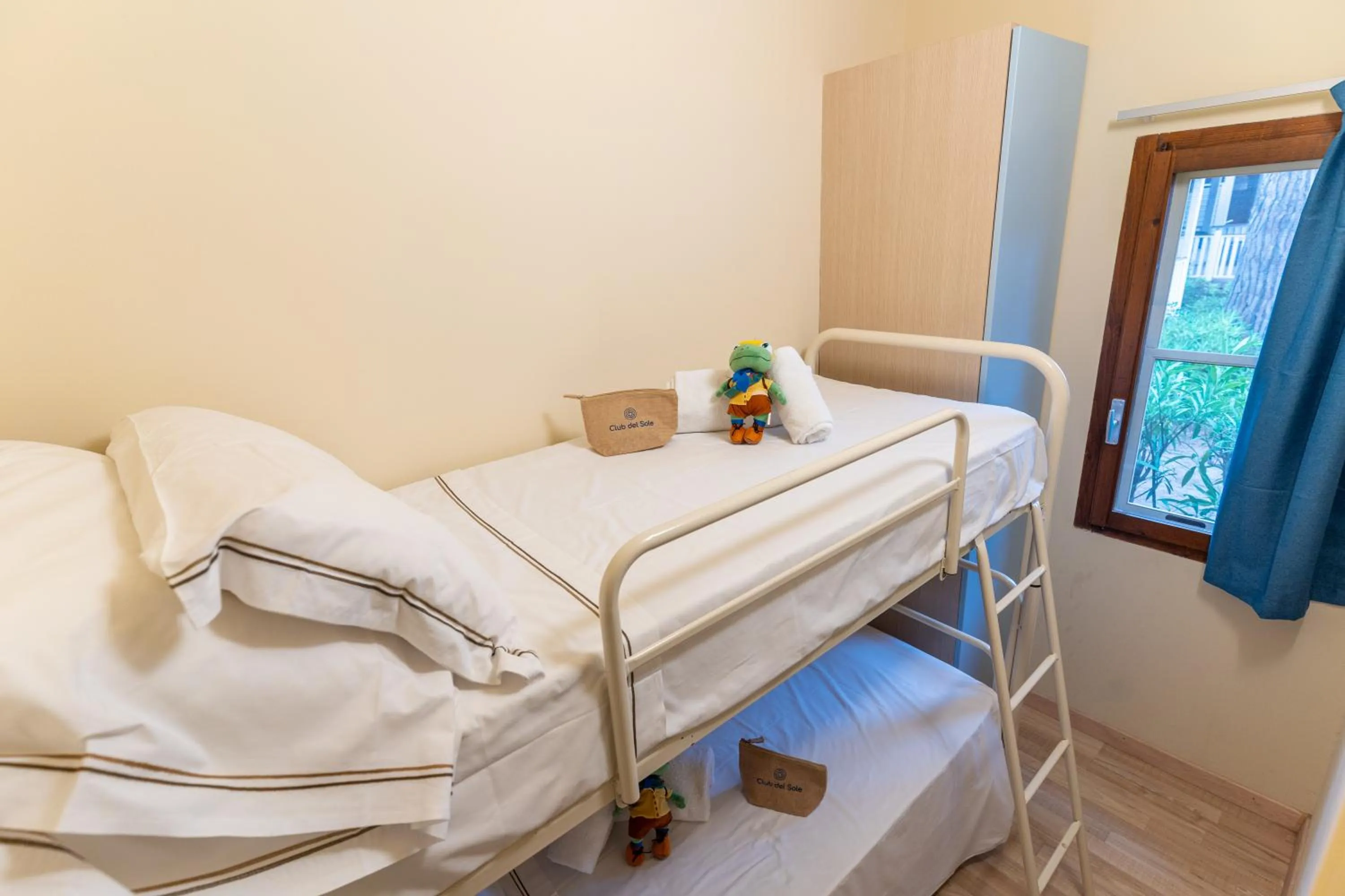 bunk bed, Bed in Club del Sole Orbetello Family Collection