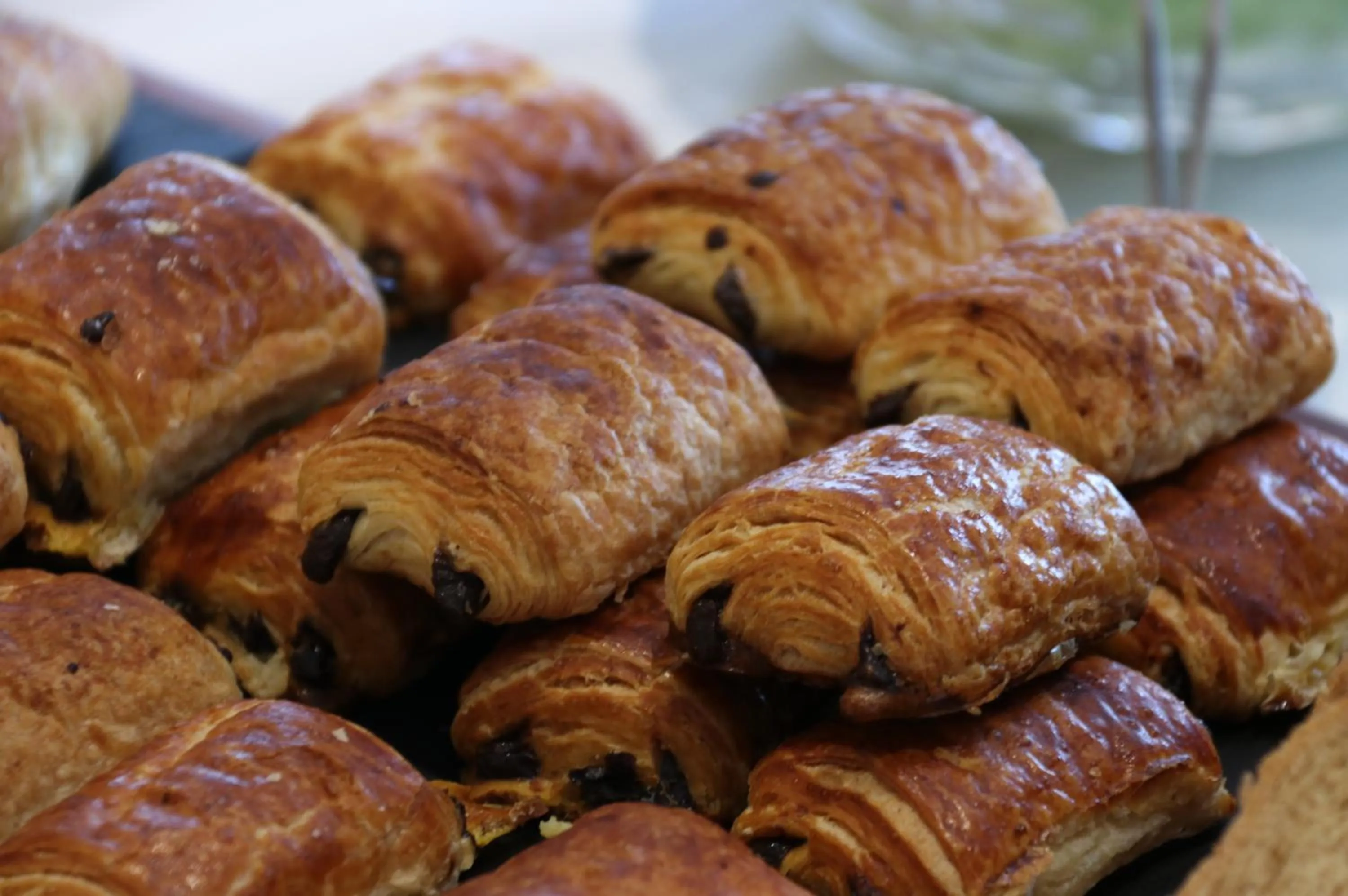 Breakfast in Holiday Inn Shanghai Huaxia by IHG - overlooking city scenery at Sky View Restaurant