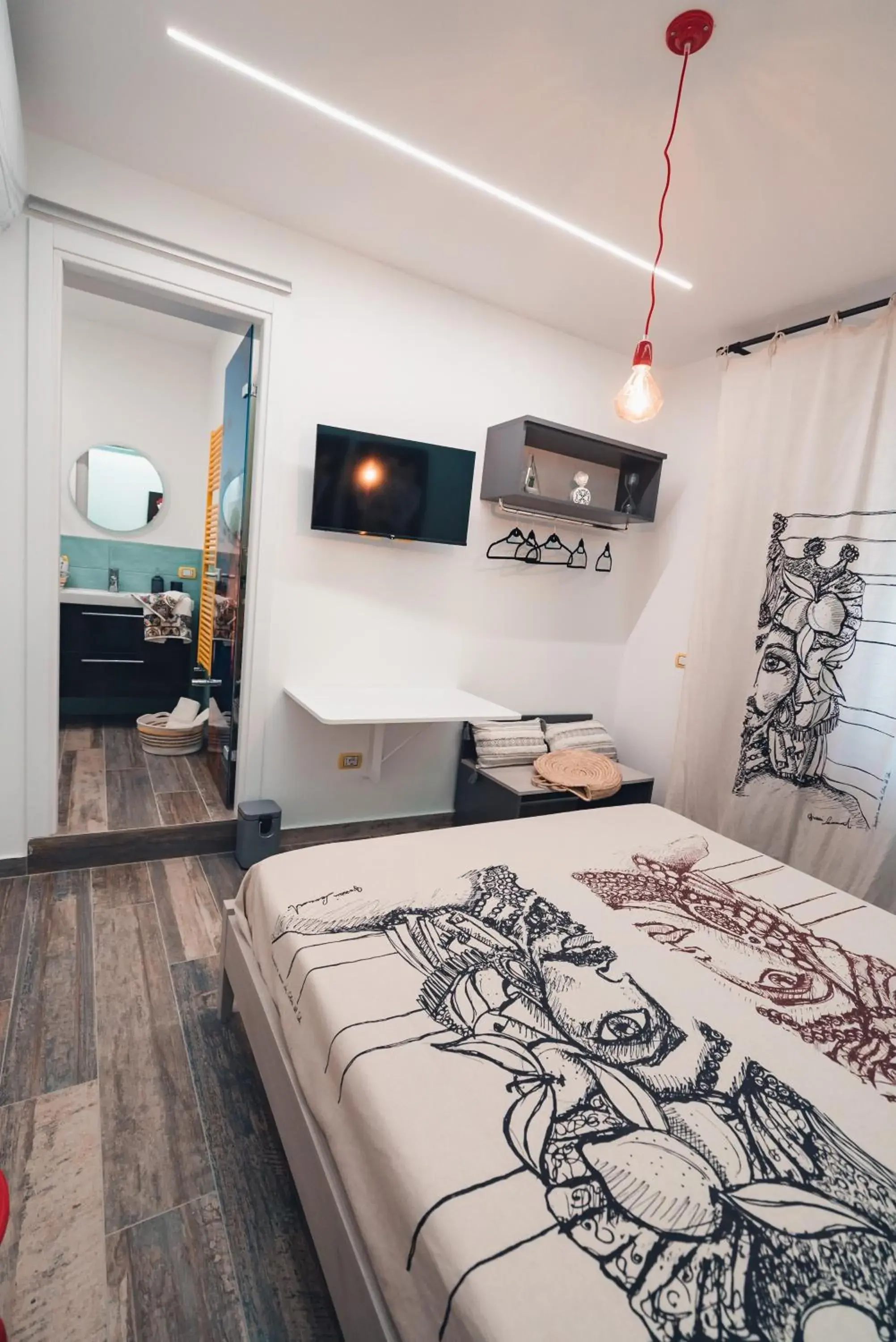 Double Room with Private Bathroom - single occupancy in macchia mediterranea Double Room with Private Bathroom - single occupancy in macchia mediterranea