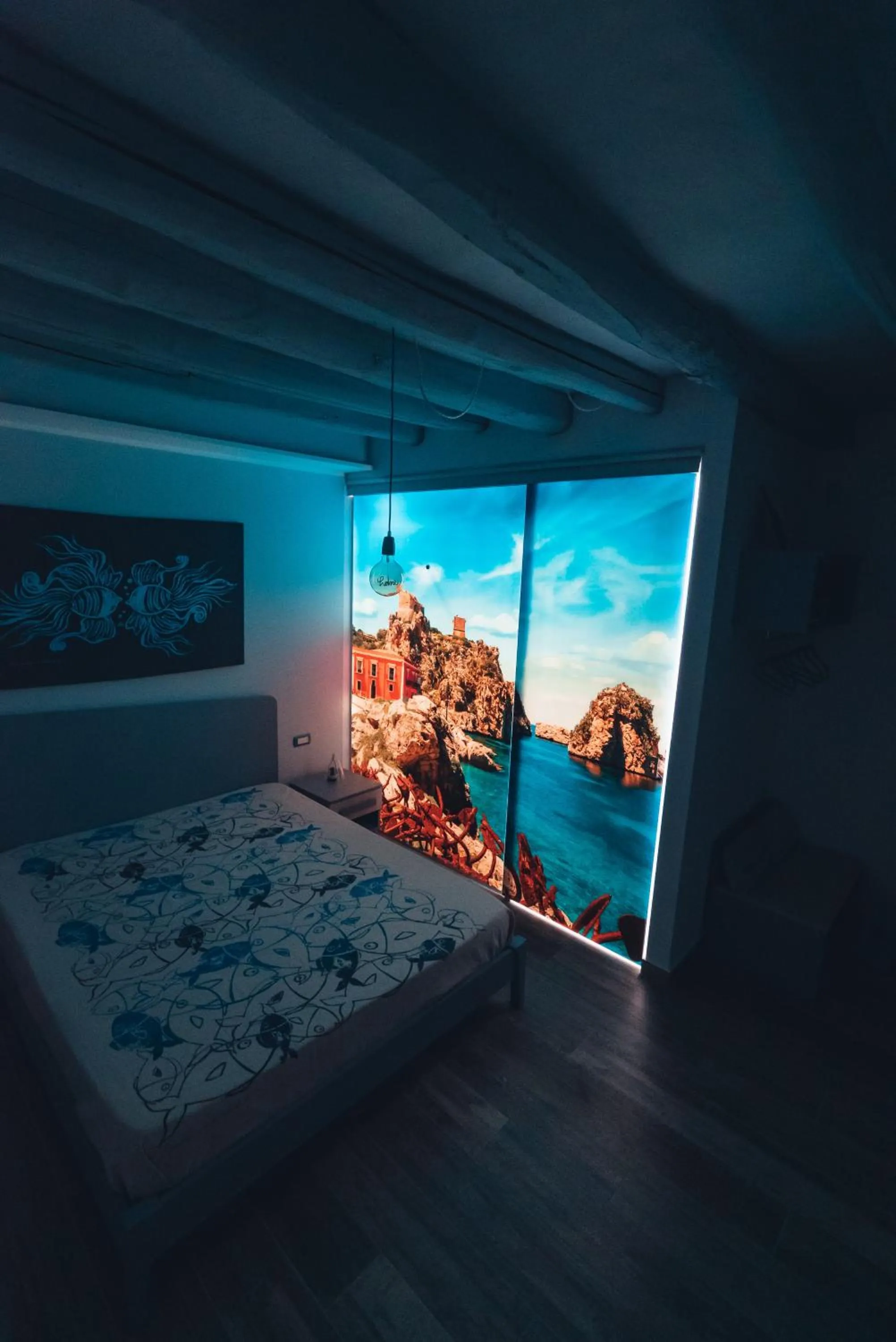 Bedroom, Bed in macchia mediterranea