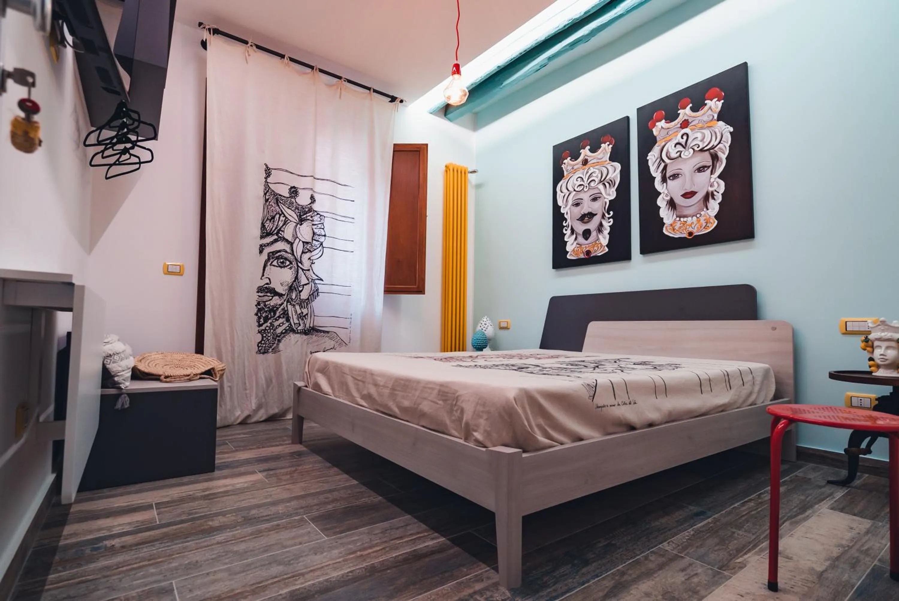 TV and multimedia, Bed in macchia mediterranea