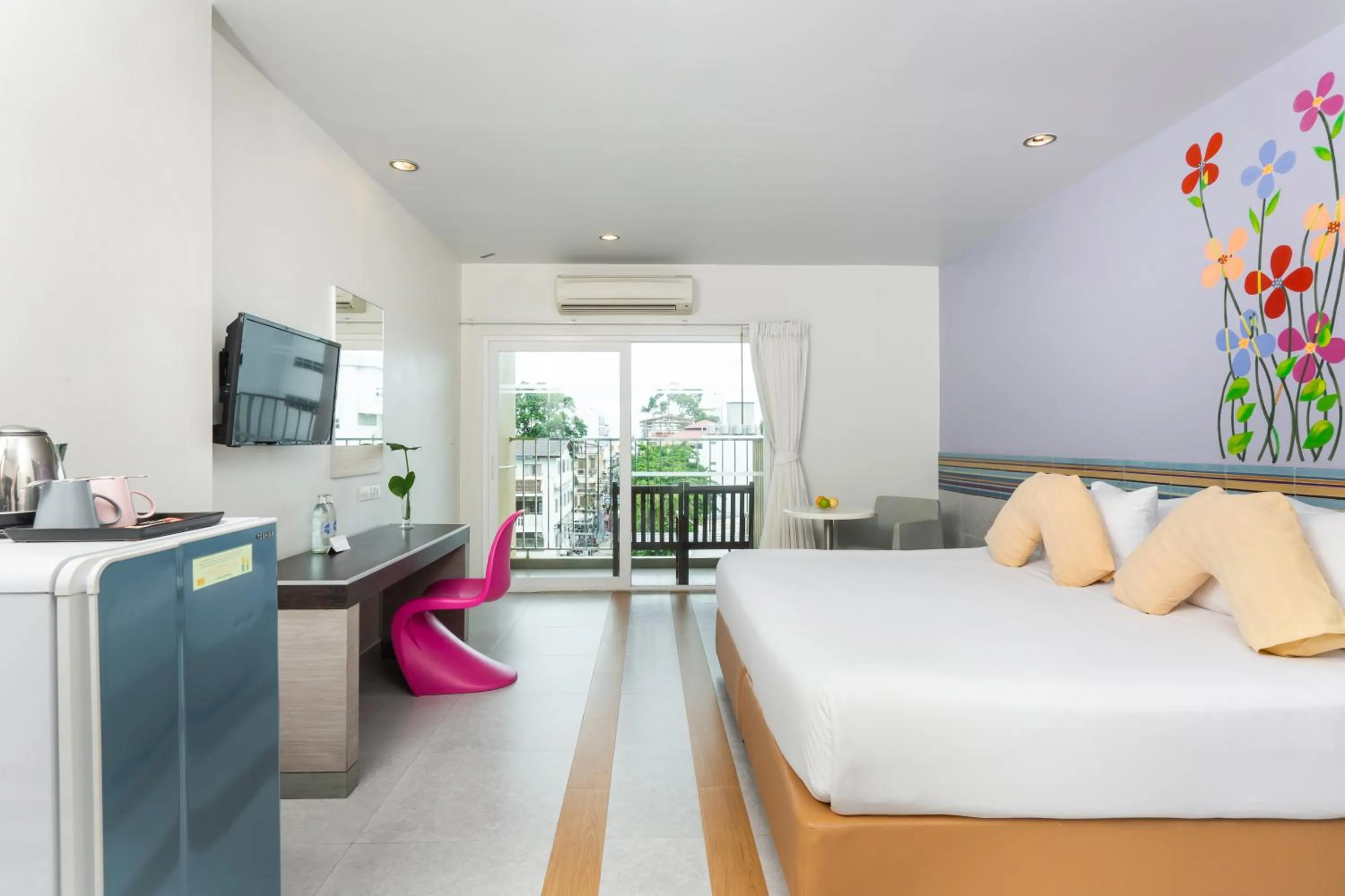 Photo of the whole room, Bed in Grand Bella