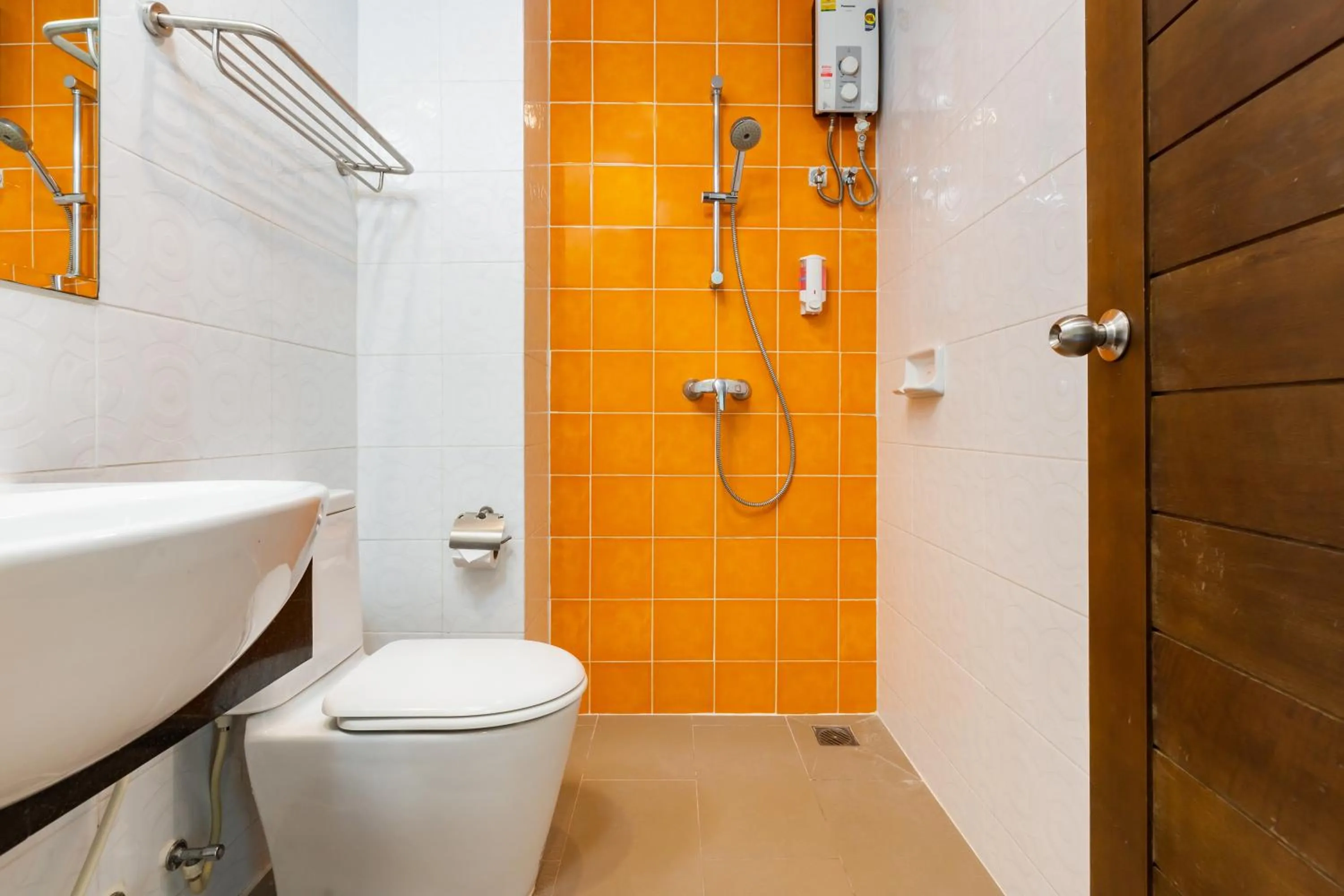 Shower in Grand Bella