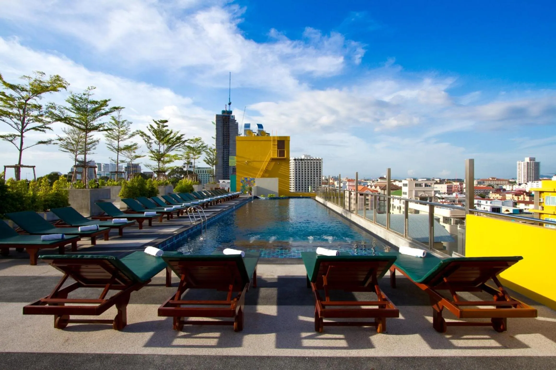 Swimming pool in Grand Bella