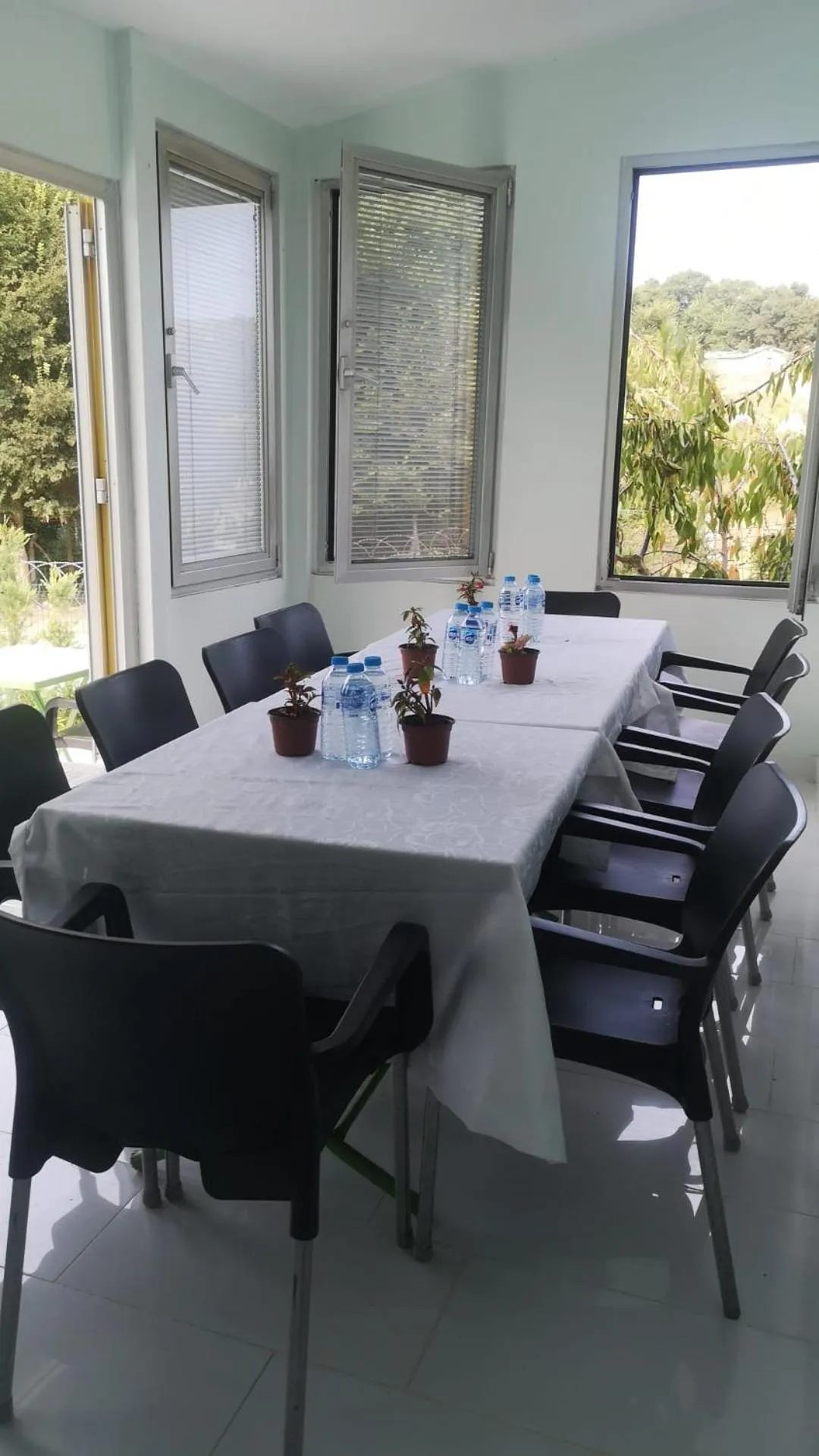 Restaurant/places to eat in FOREST BLUE BEACH OTEL