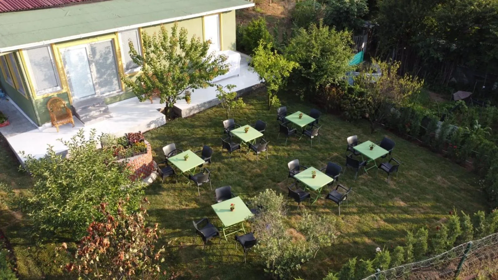 Restaurant/places to eat in FOREST BLUE BEACH OTEL