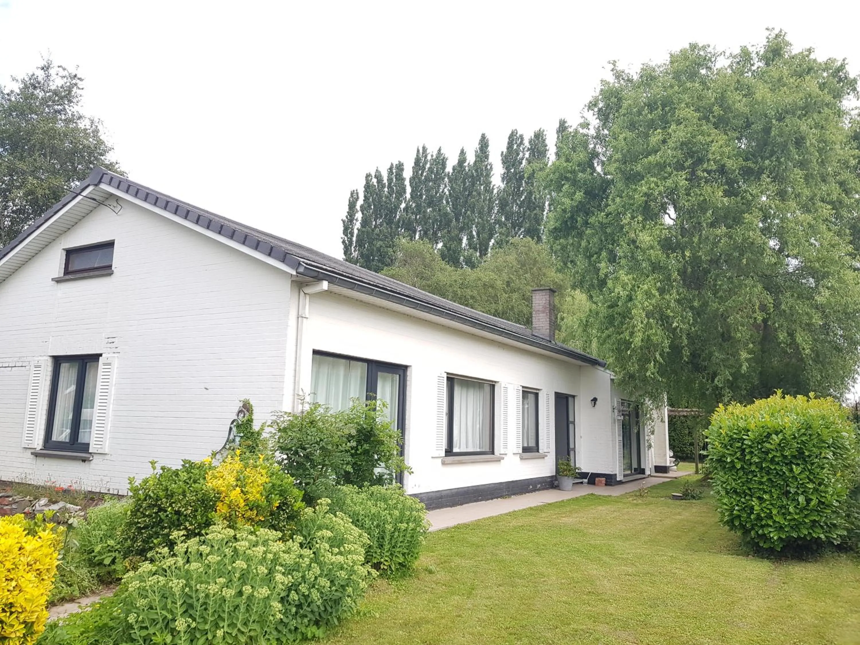 Property building in Mary's Poppies - Bed & Breakfast