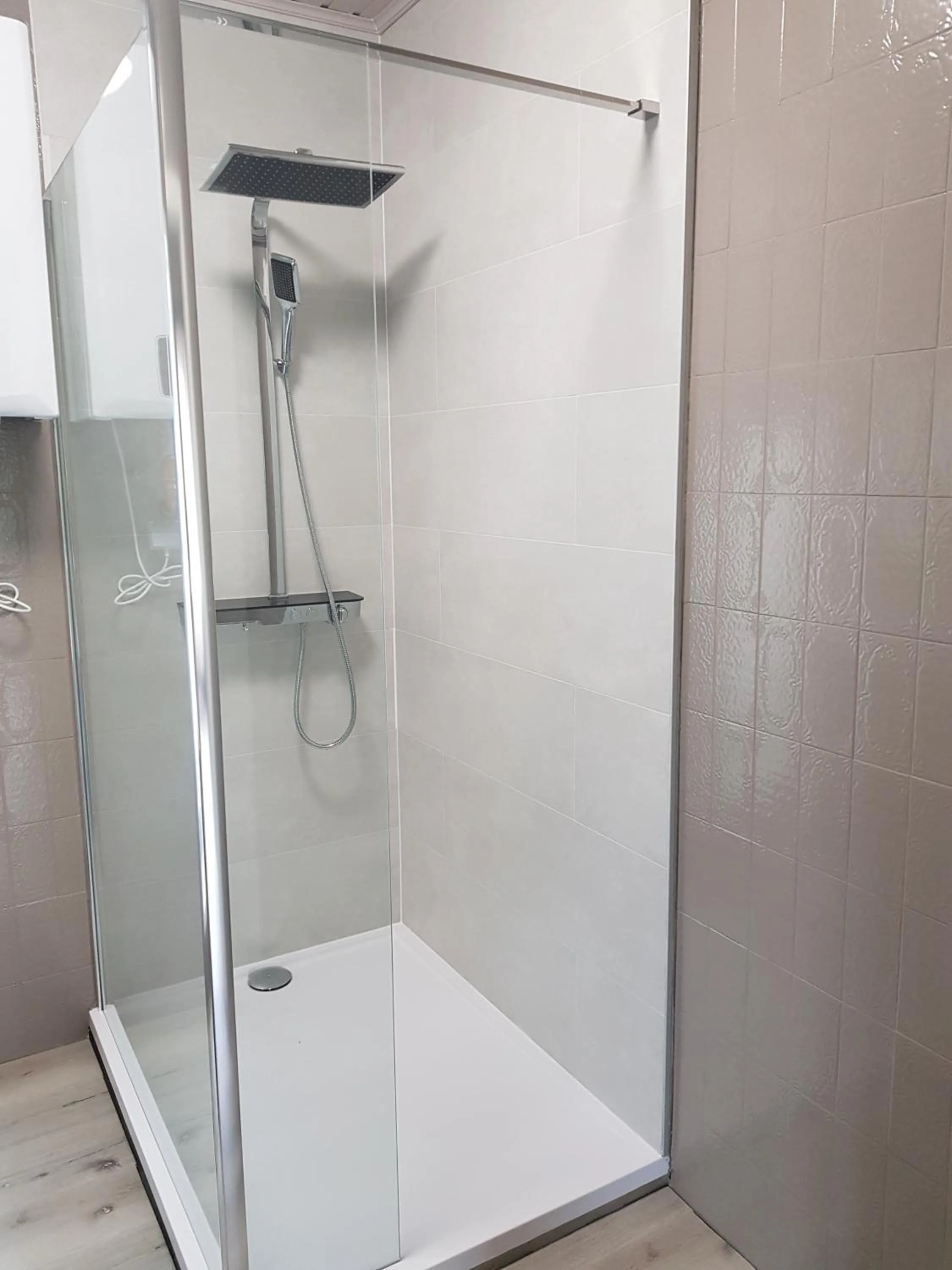 Bathroom in Mary's Poppies - Bed & Breakfast