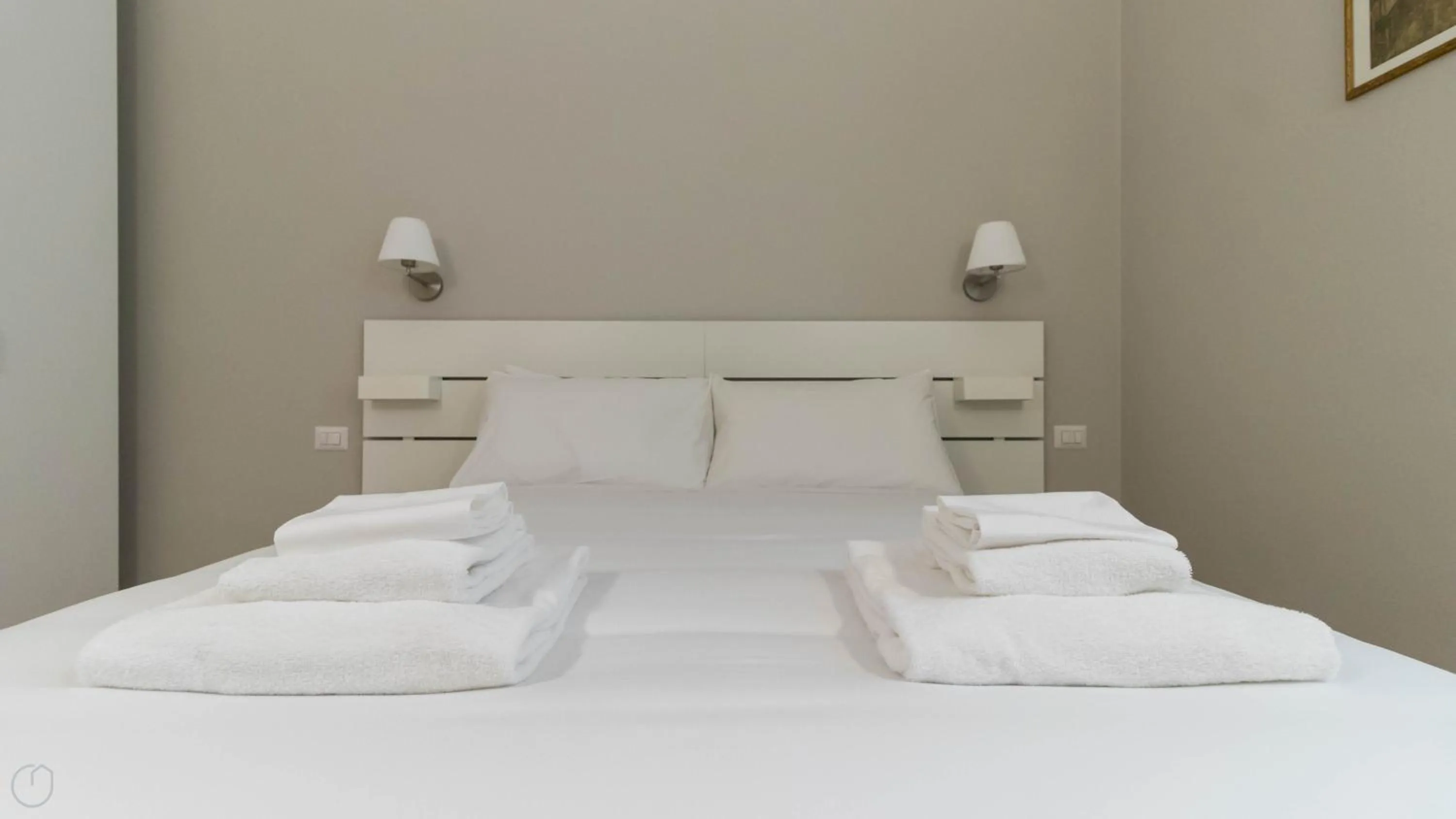 Other, Bed in Italianway Easy - Porta Nuova 6