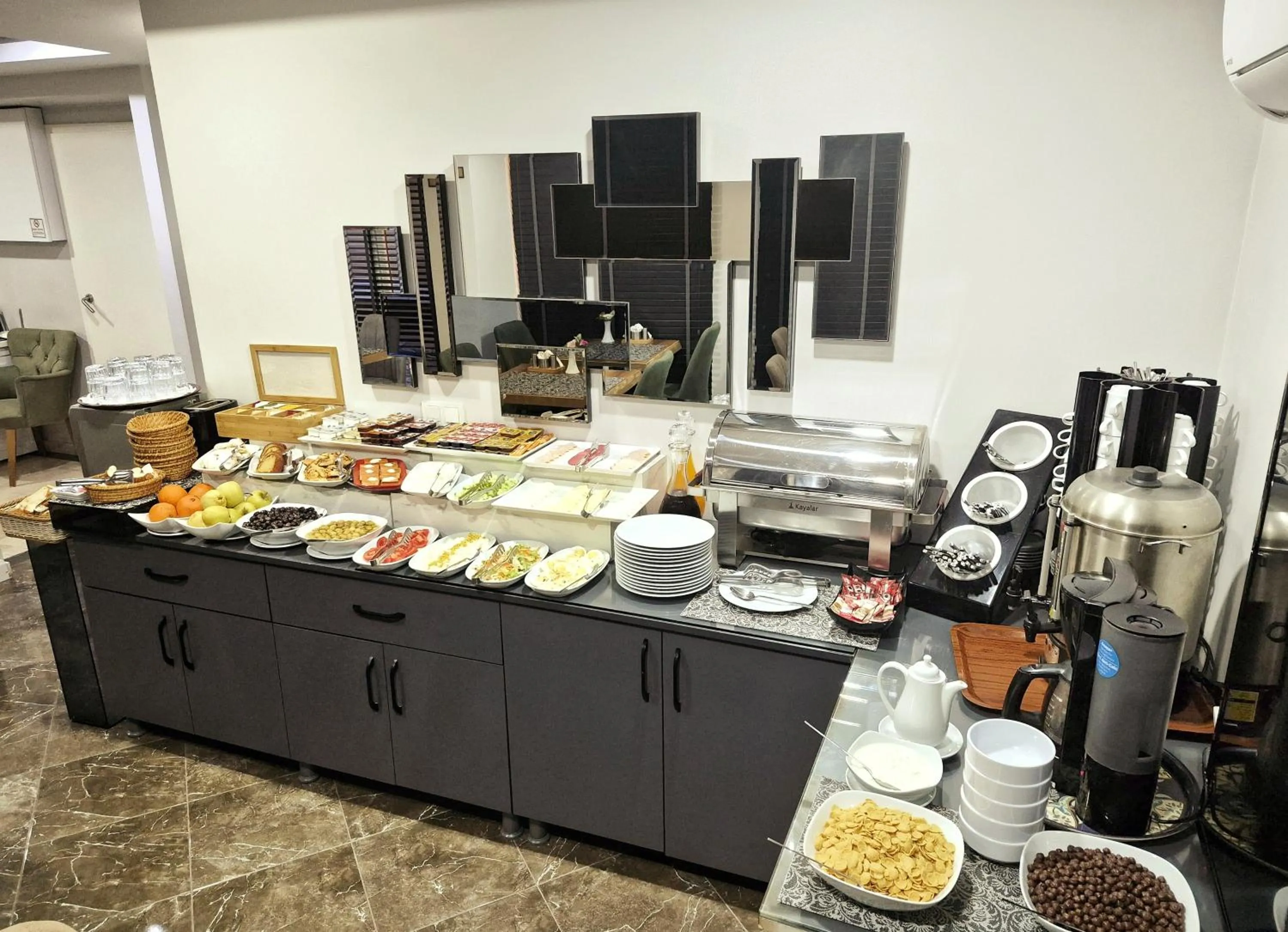 Coffee/tea facilities in Cape Palace Hotel