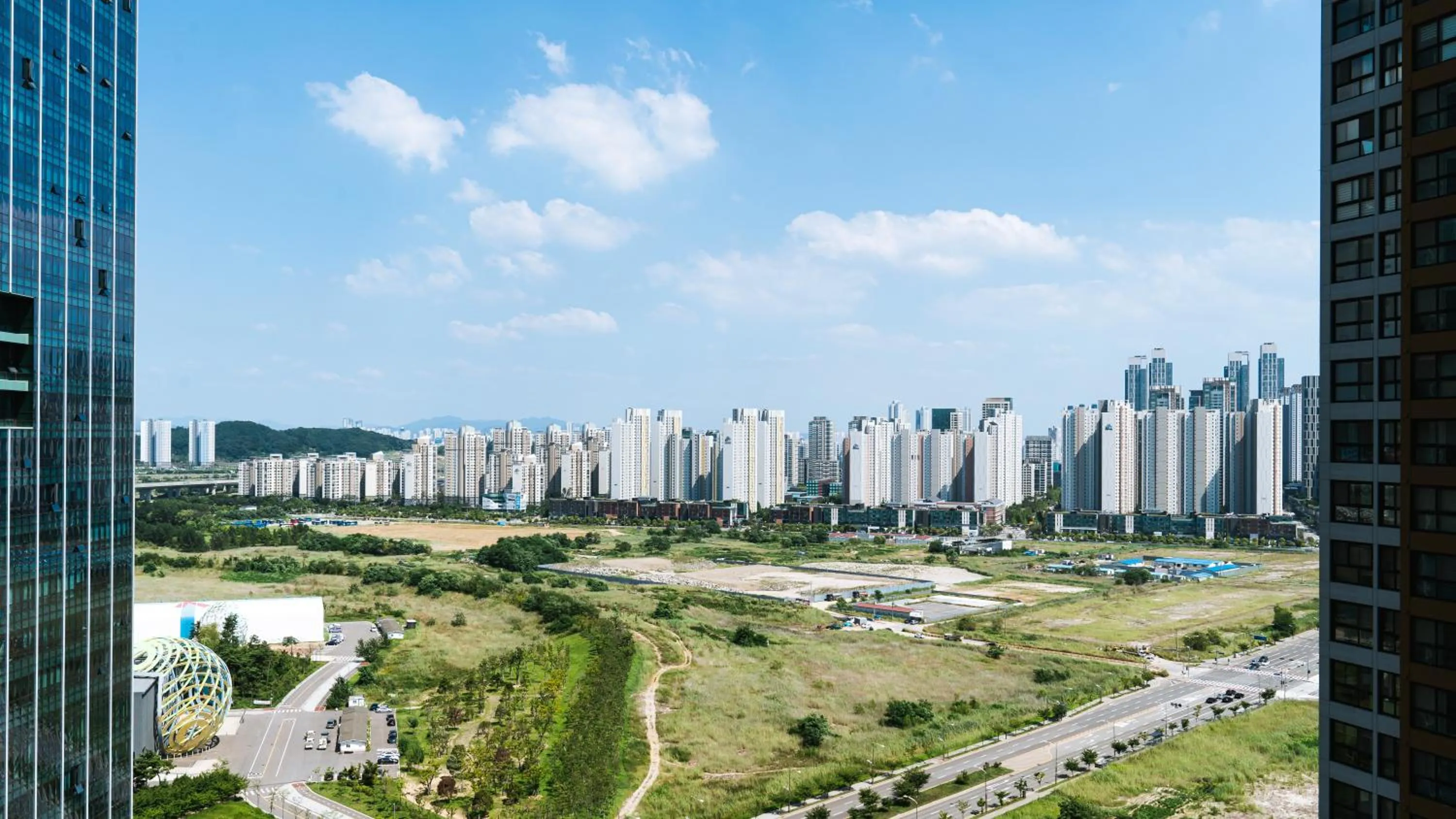 Garden view in The November Stay In landmark