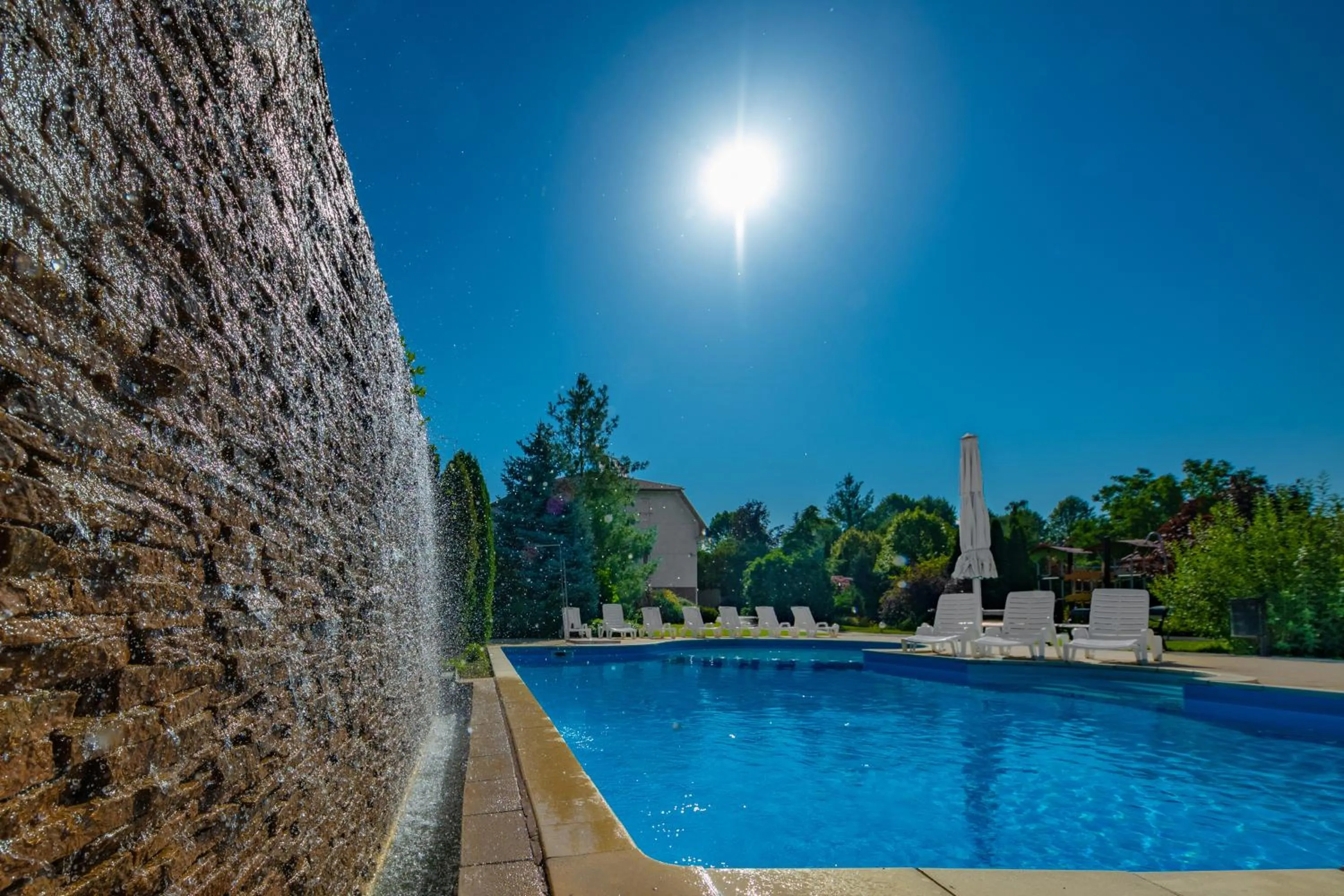 Swimming pool in Hotel Kiss