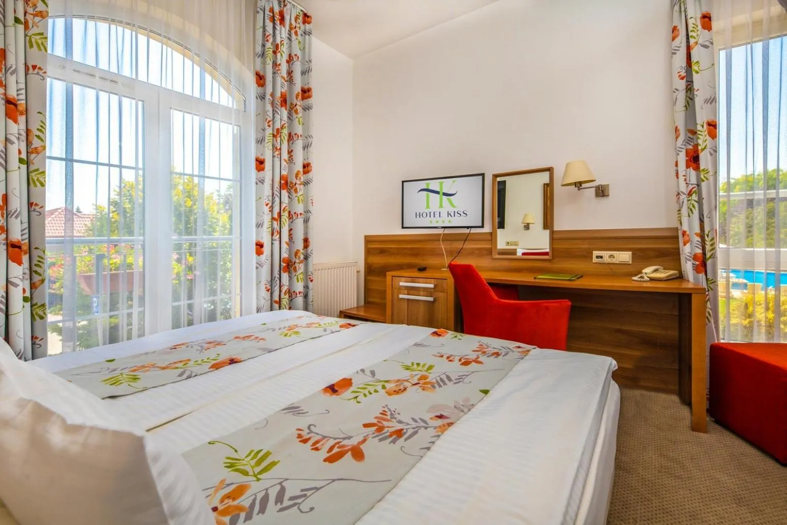 Bedroom, Bed in Hotel Kiss