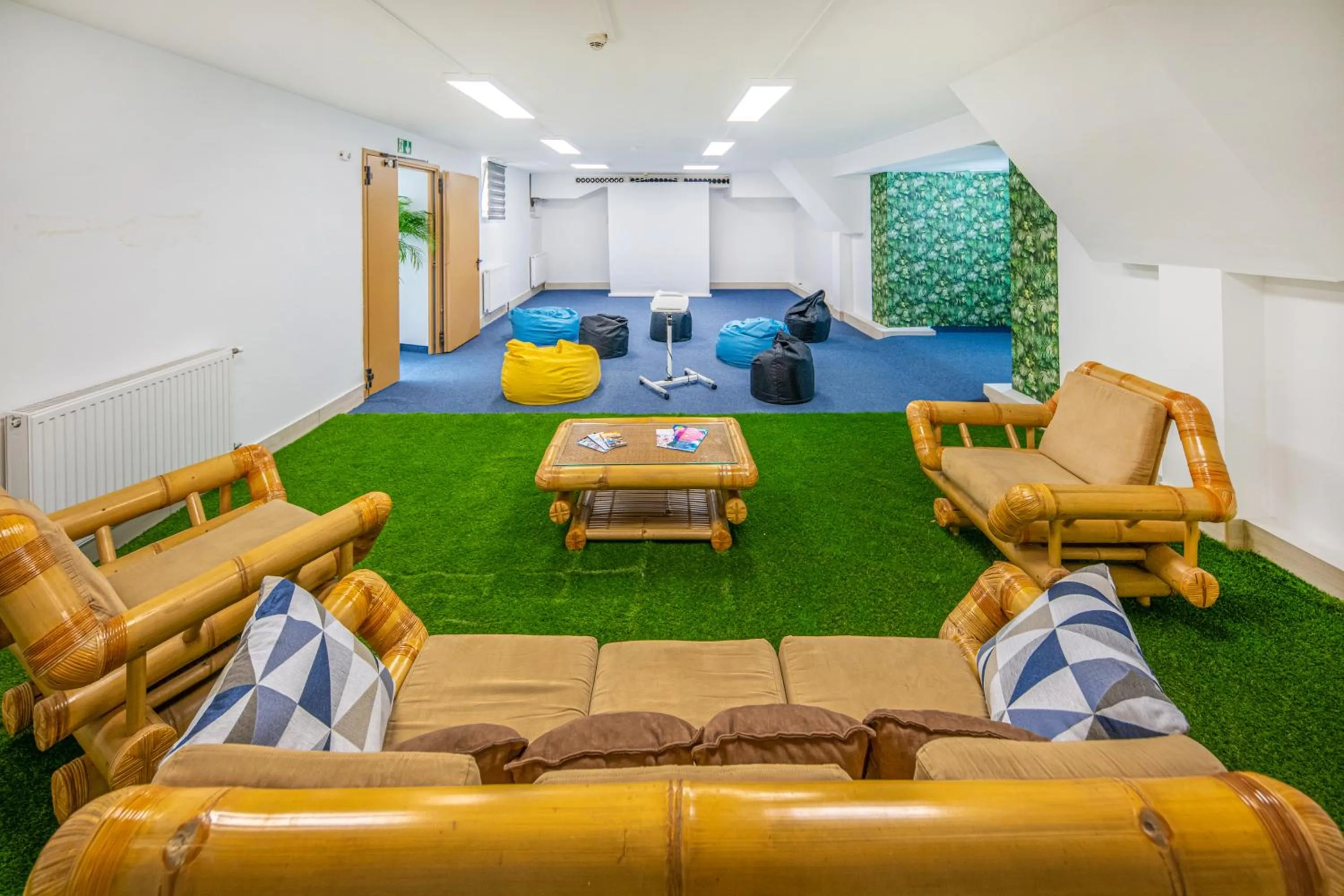 Seating area in Hotel Kiss