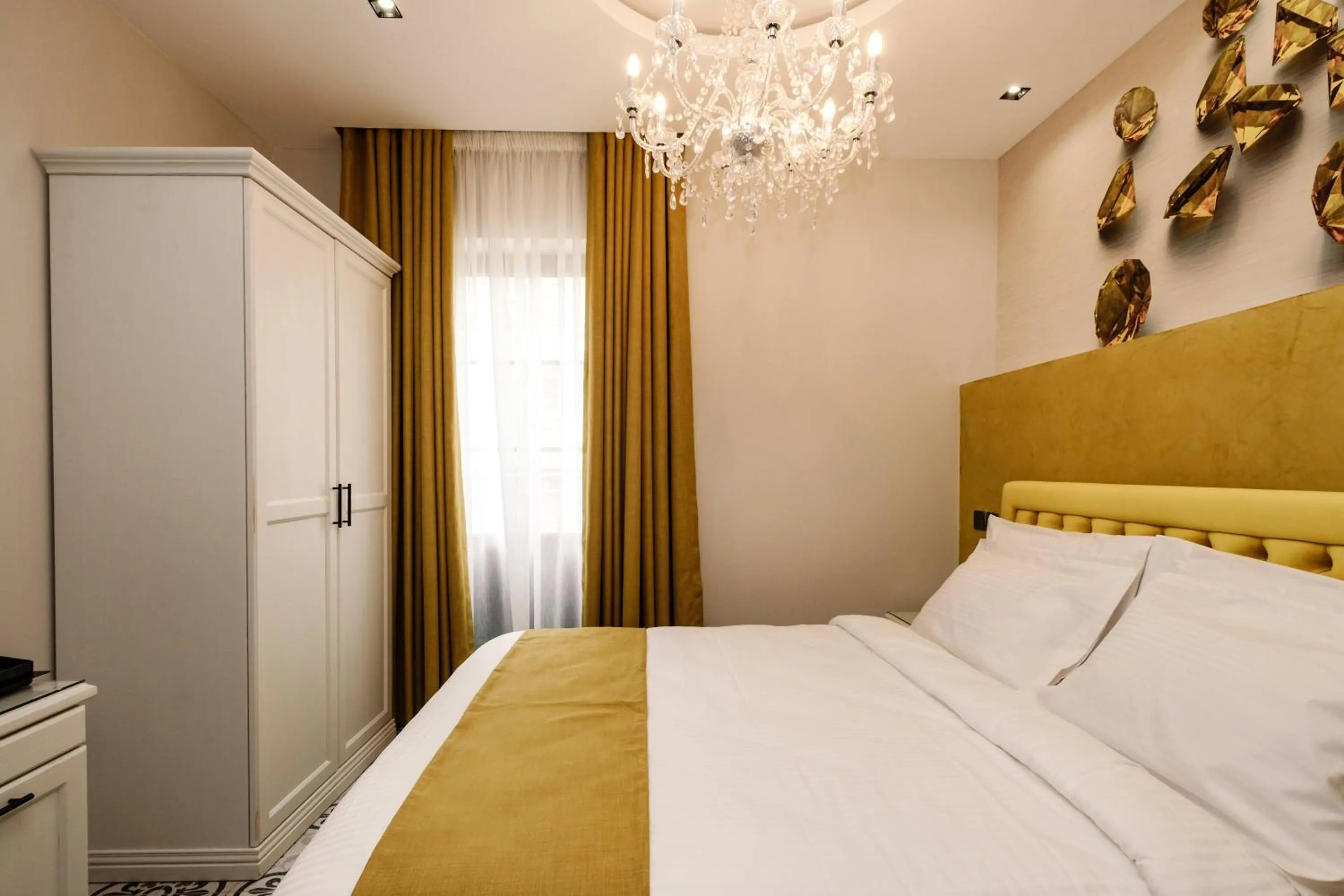 Photo of the whole room, Bed in Casa Reale Boutique Hotel